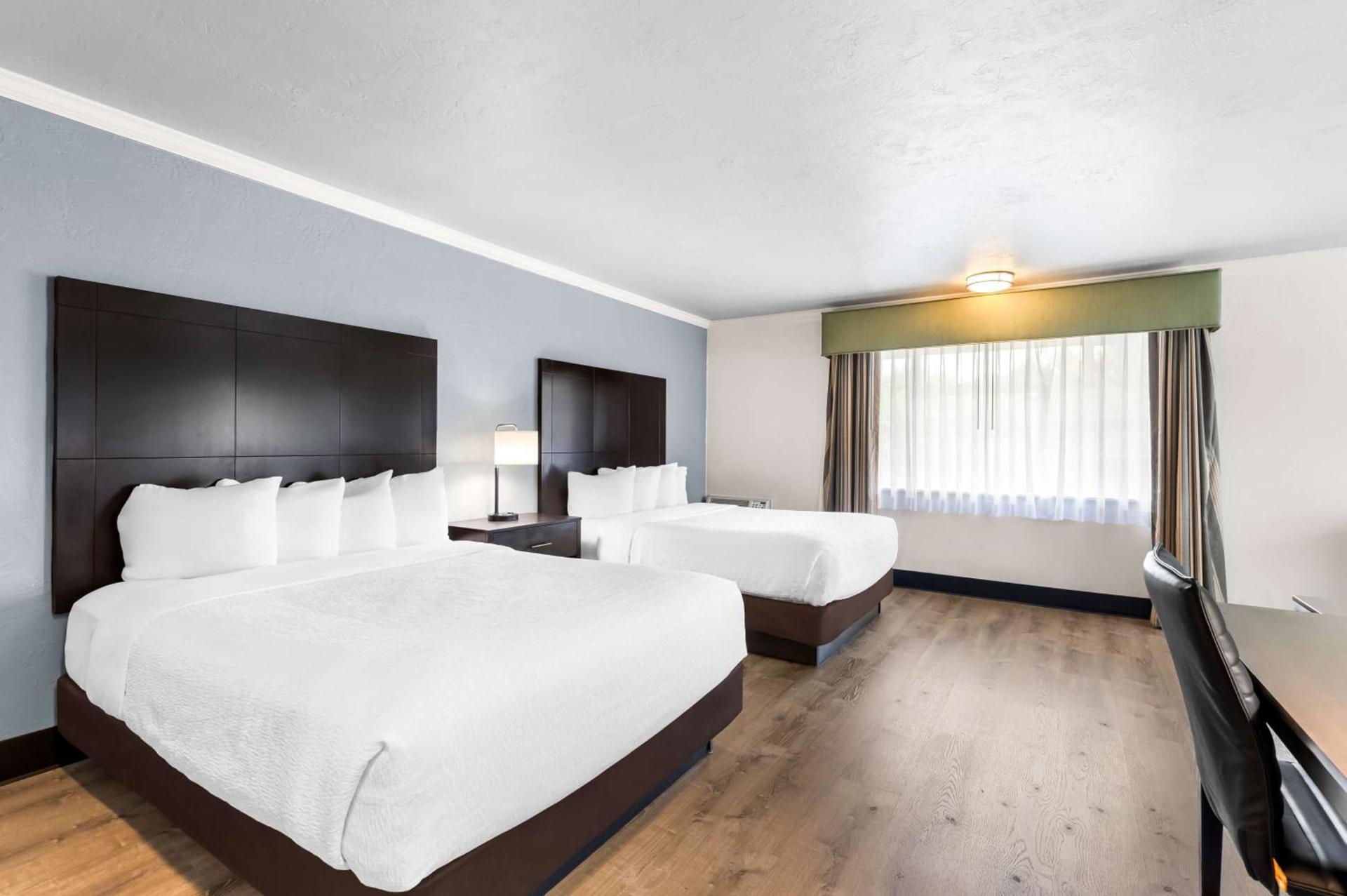 Best Western Plus Parkway Inn photo 31