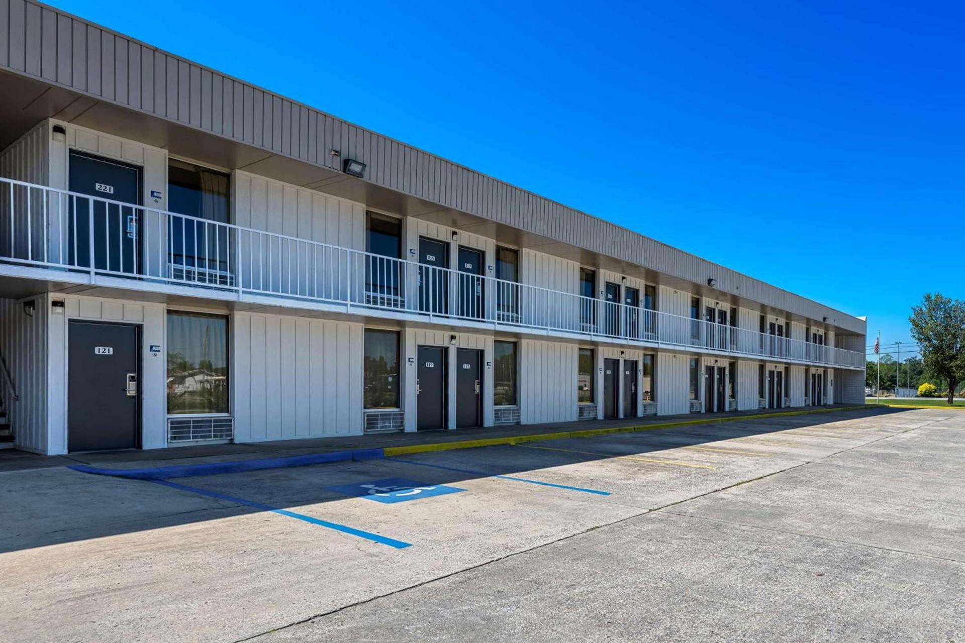 Americas Best Value Inn Hamilton photo 2