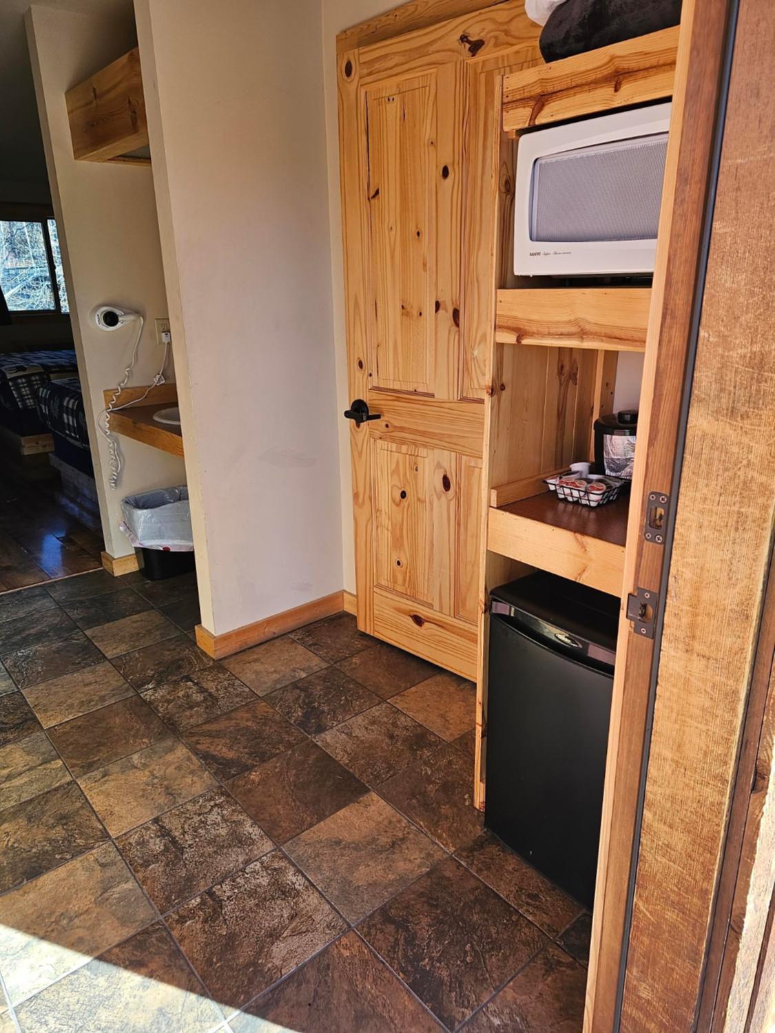 Methow River Lodge and Cabins photo 54