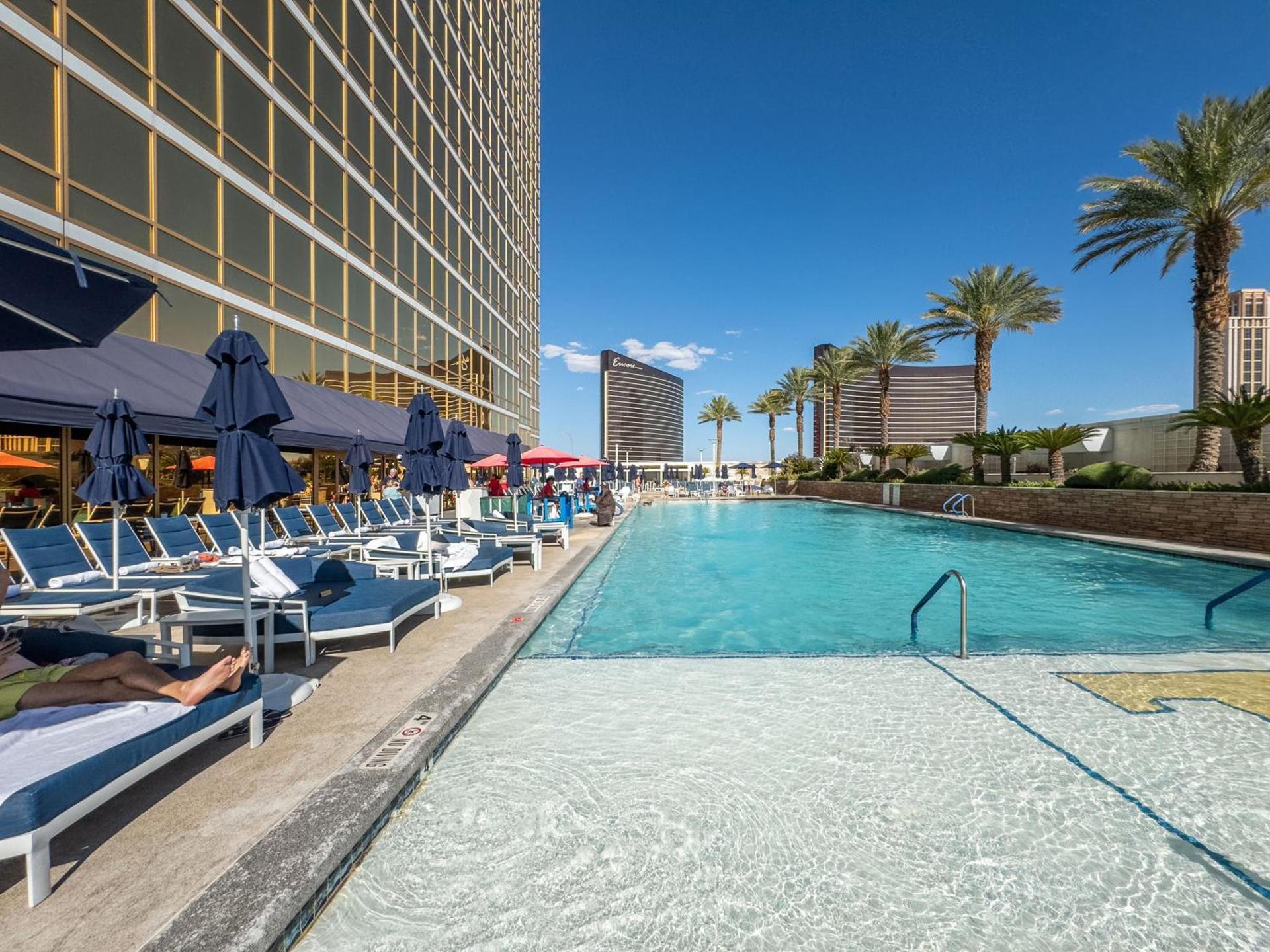 TRUMP 56th Floor - Sphere and Strip View - No Resort Fees photo 20