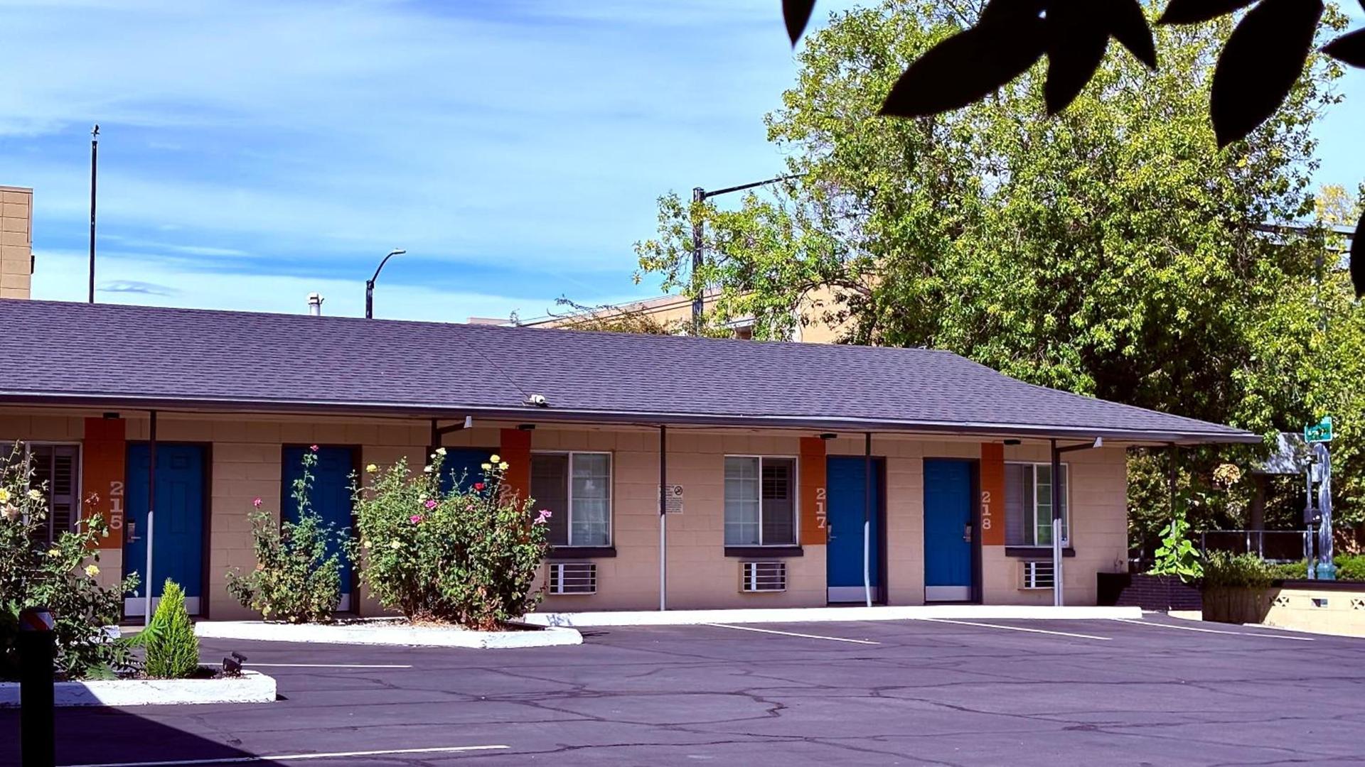 The City Center Motel photo 45