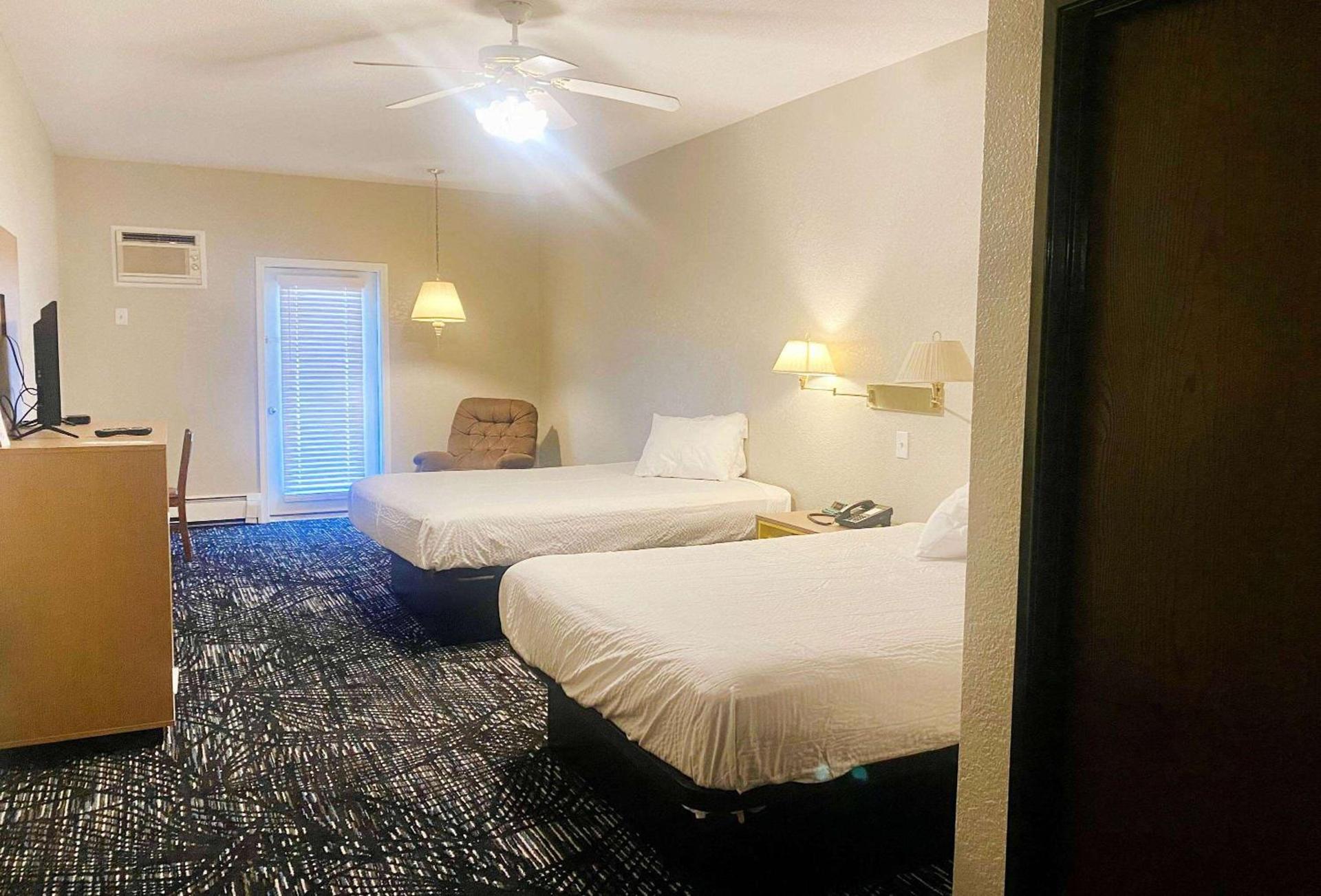 Days Inn by Wyndham Bad Axe photo 4