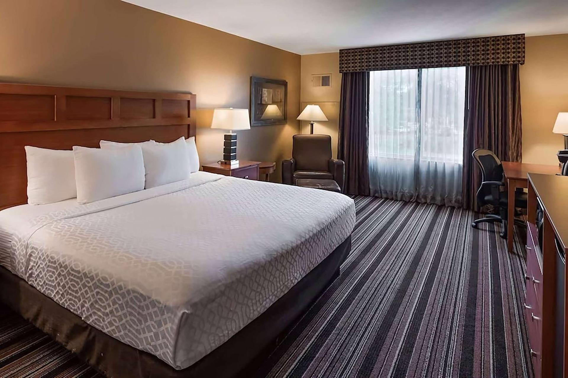 Wyndham Bloomington - Mall of America photo 24