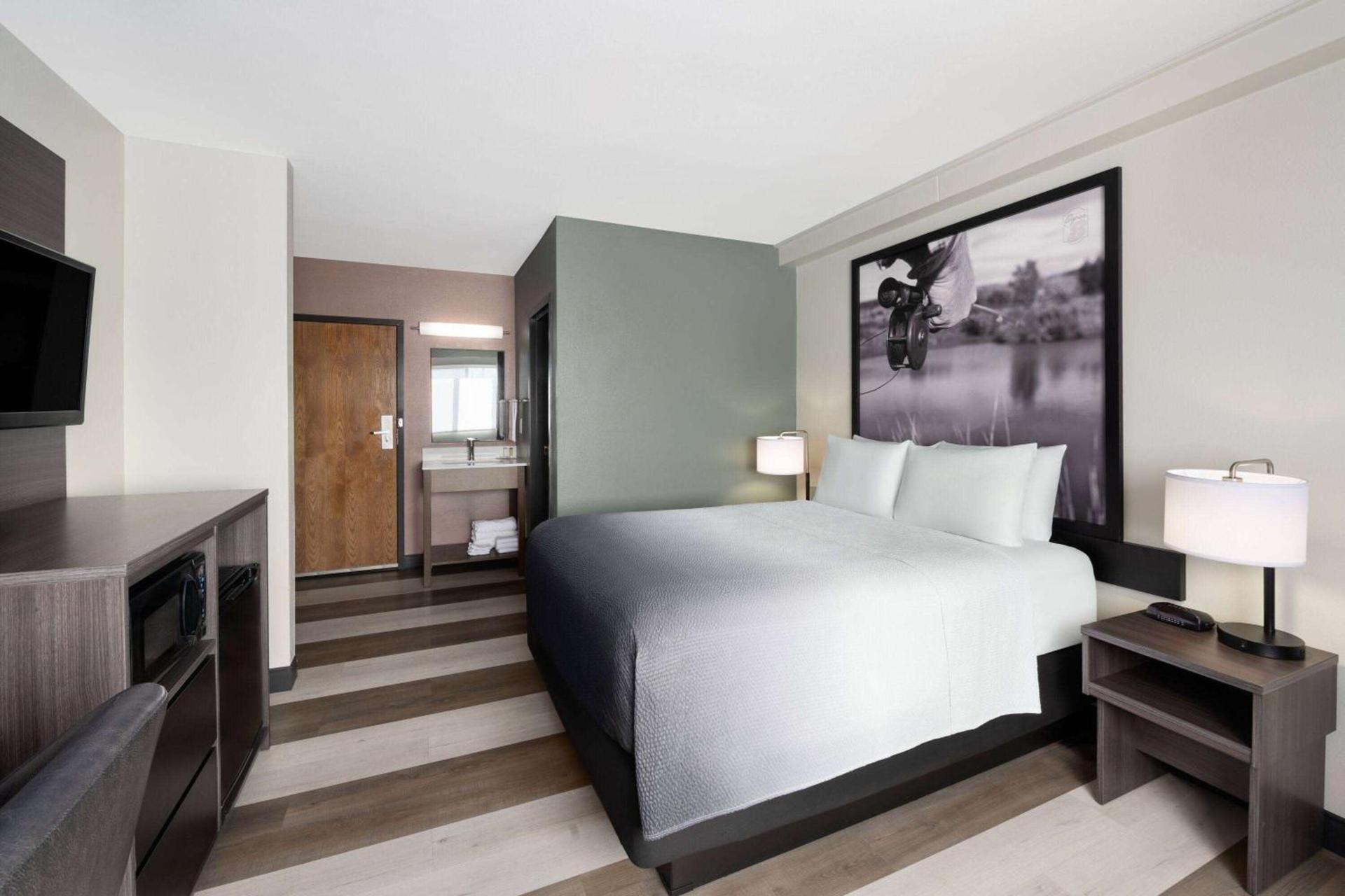Super 8 by Wyndham Columbus photo 14