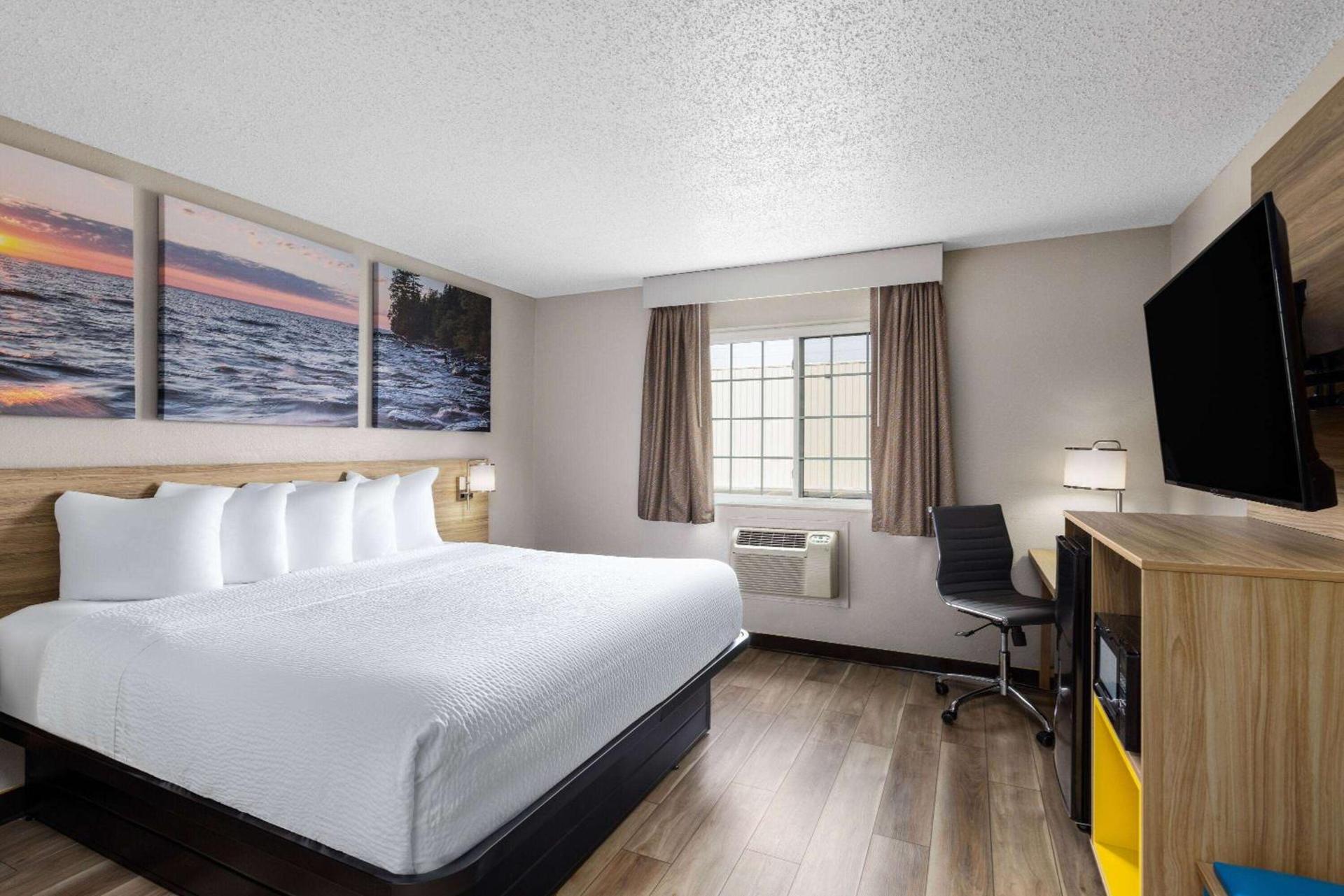 Days Inn by Wyndham Miami photo 11