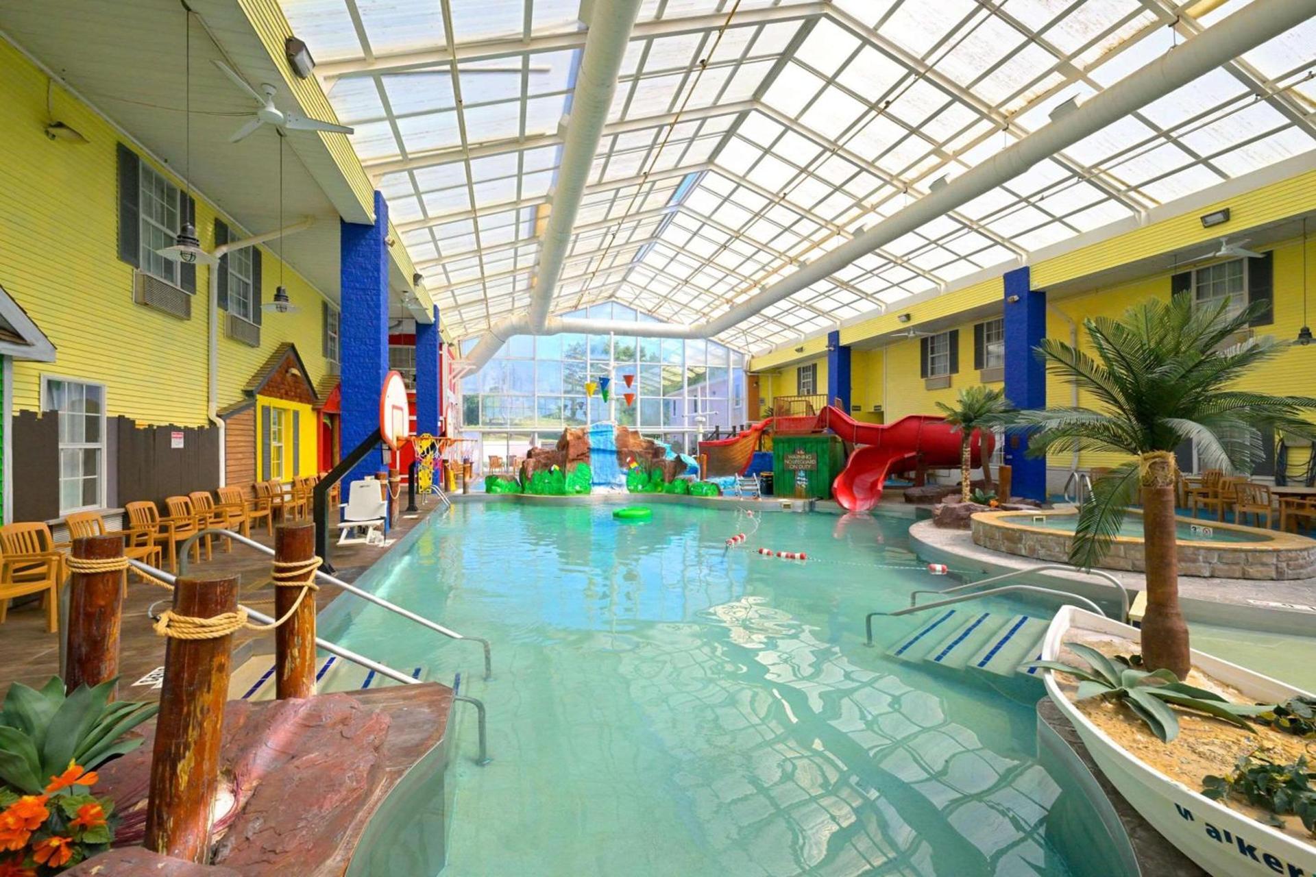 Comfort Inn Splash Harbor photo 2