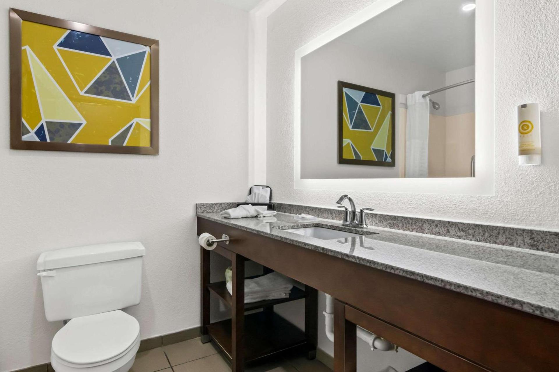 Comfort Inn Schereville photo 24