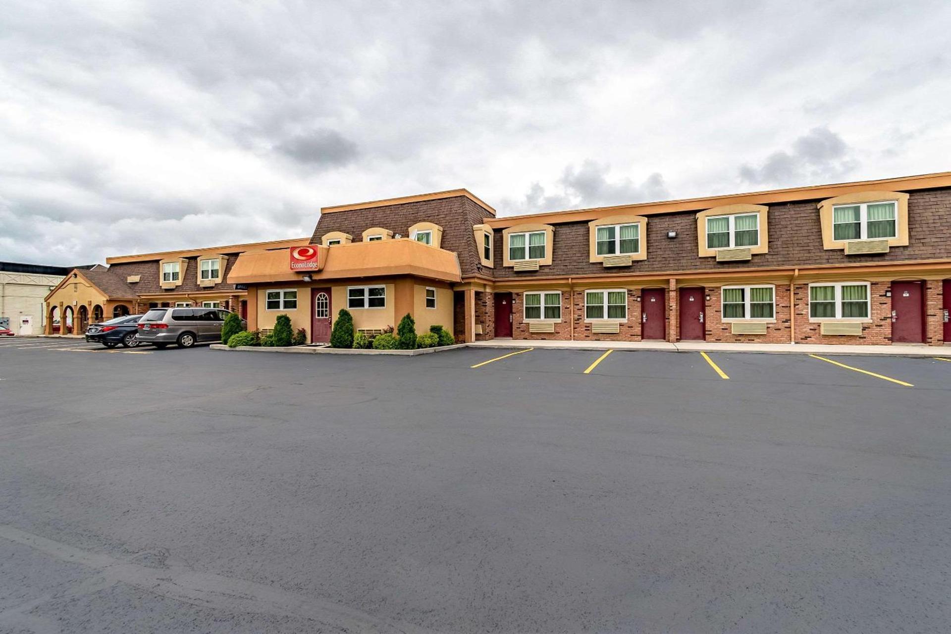 Econo Lodge photo 6