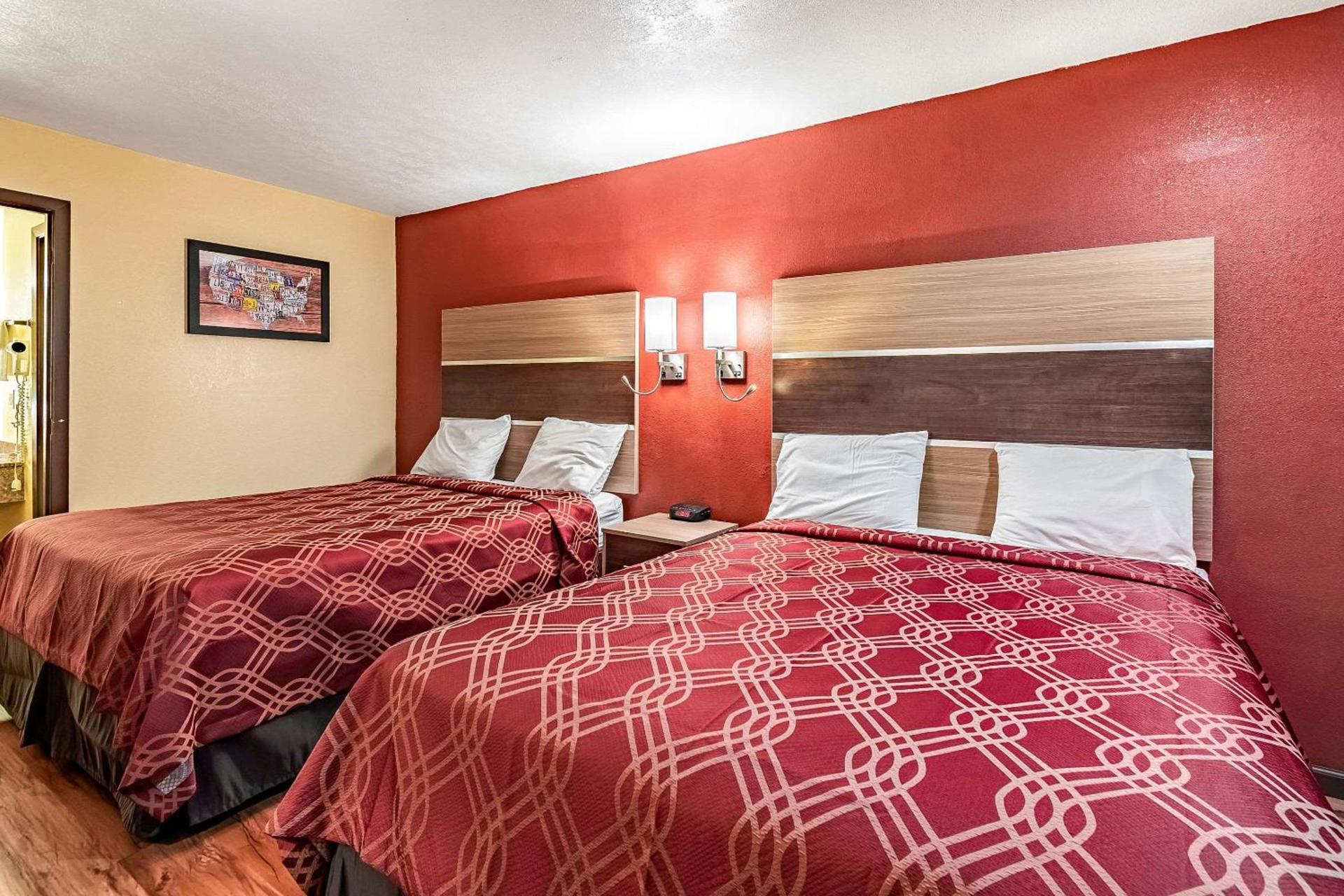 Econo Lodge photo 10