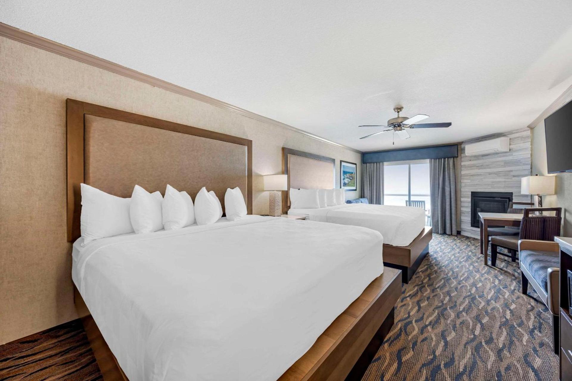 Elizabeth Oceanfront Suites, an Ascend Collection Hotel photo 14