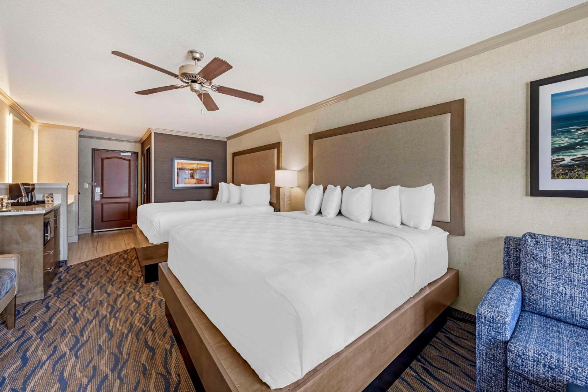 Elizabeth Oceanfront Suites, an Ascend Collection Hotel photo 13