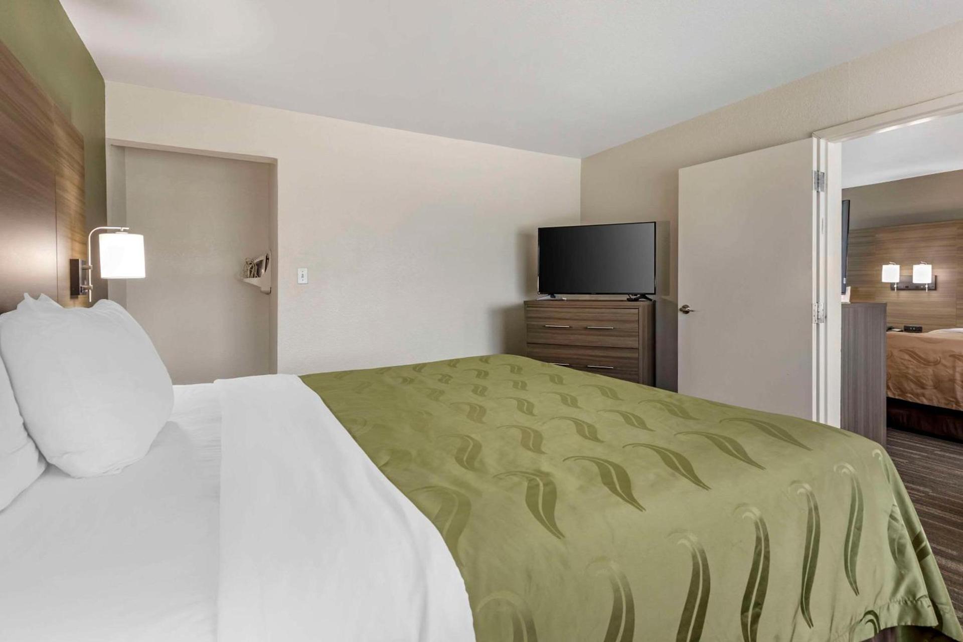 Quality Inn Near Seaworld - Lackland photo 11