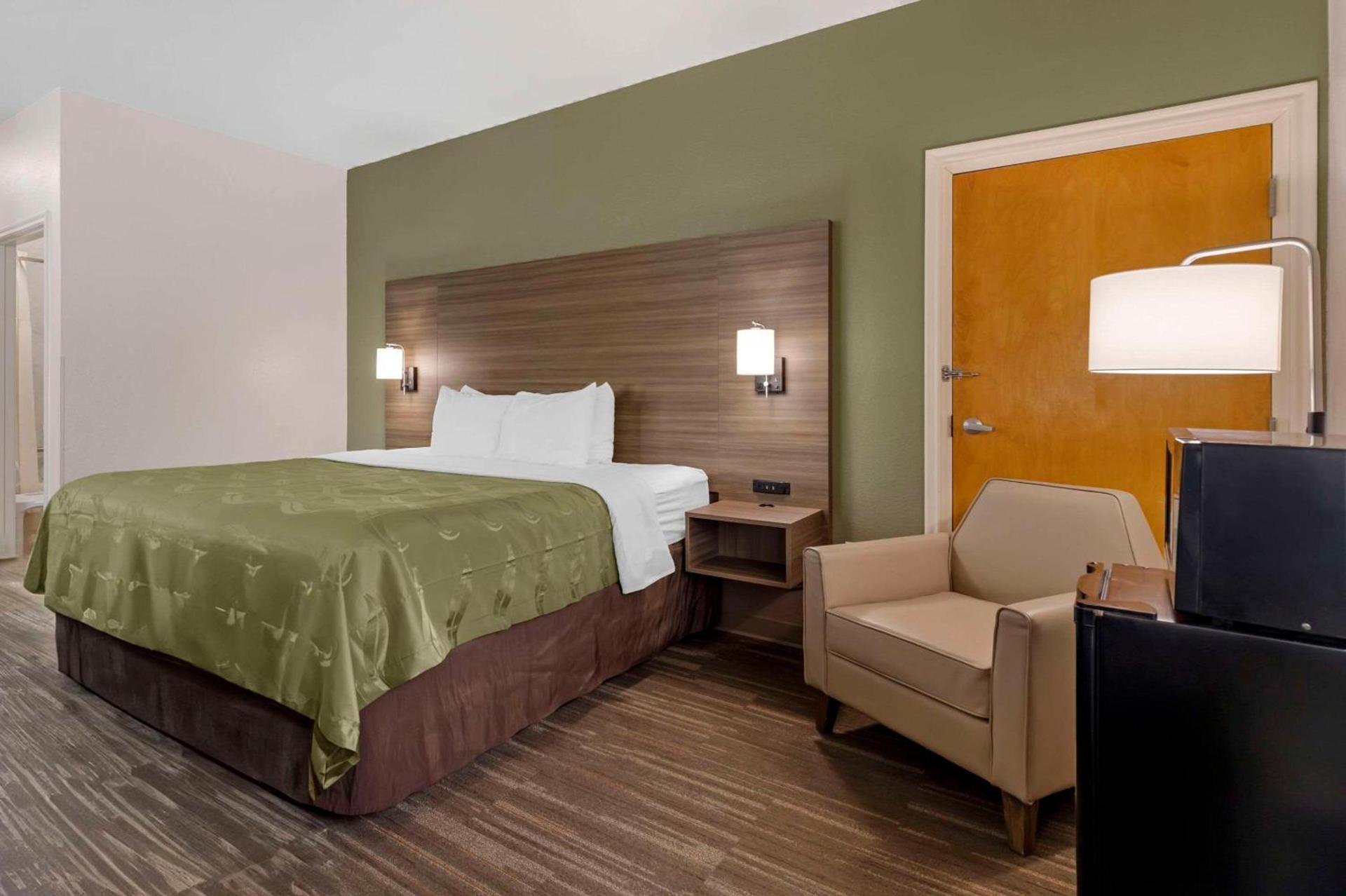 Quality Inn Near Seaworld - Lackland photo 19