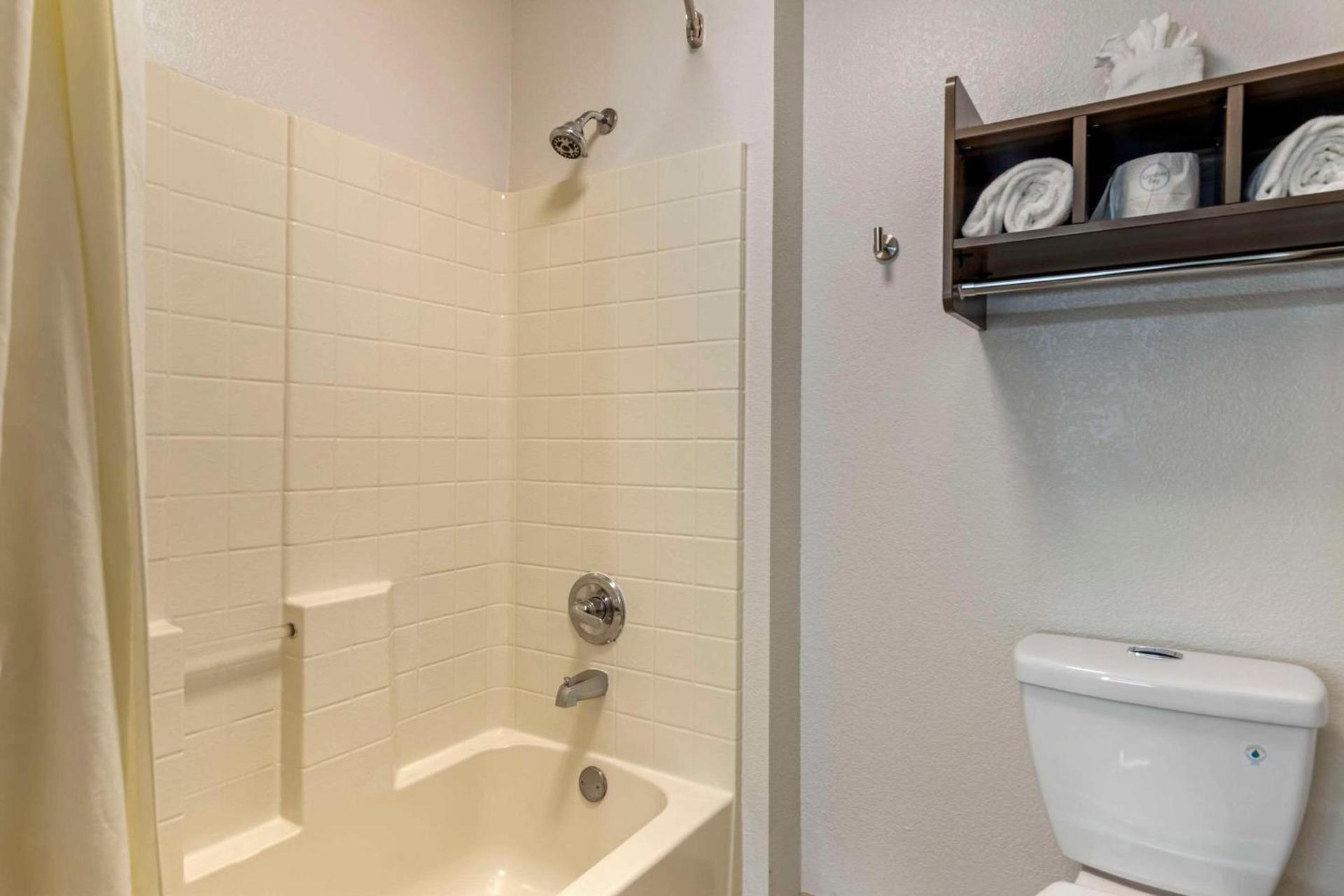 Quality Inn Near Seaworld - Lackland photo 26