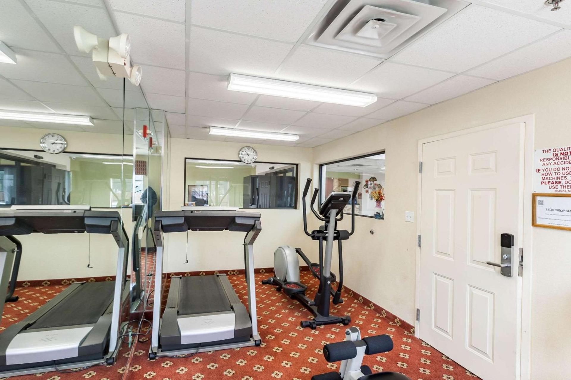 Quality Inn Near Seaworld - Lackland photo 37