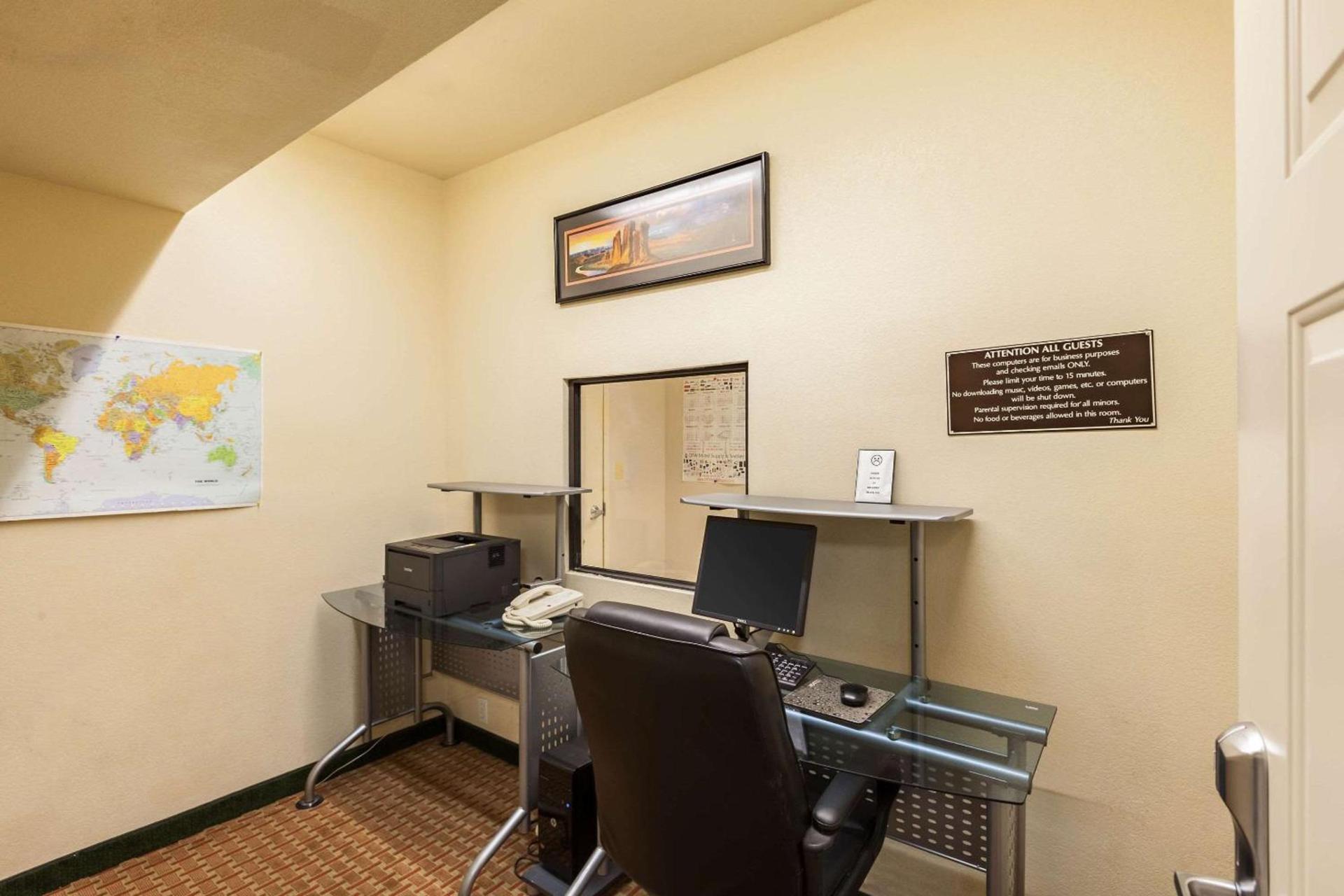 Quality Inn Near Seaworld - Lackland photo 38