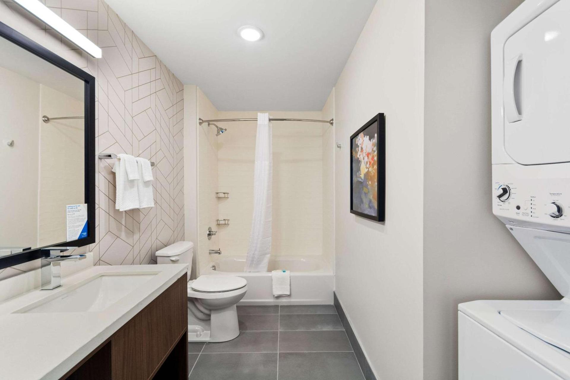 Everhome Suites Lexington - Horse Park photo 17