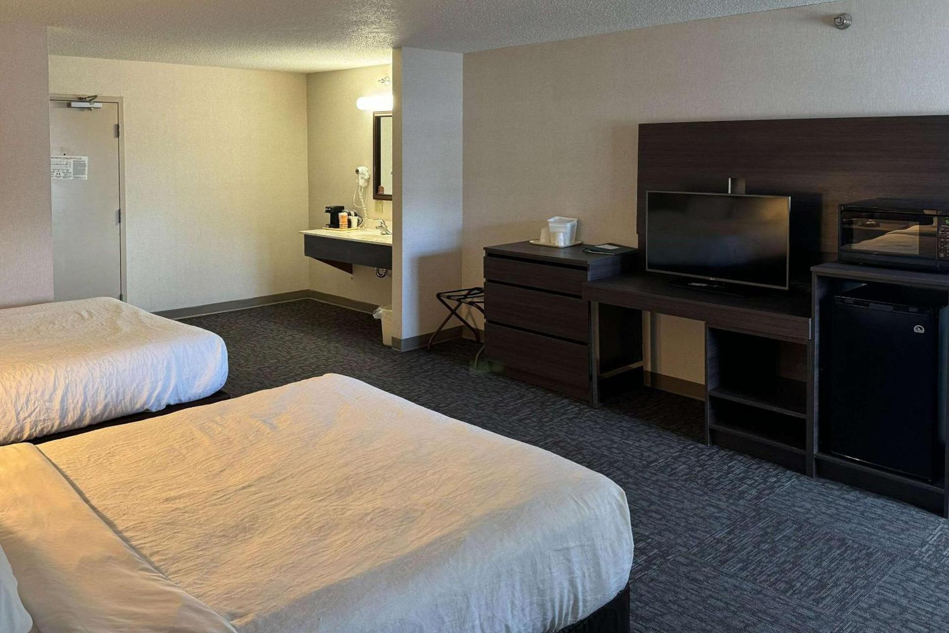 Quality Inn Spearfish I-90 photo 9