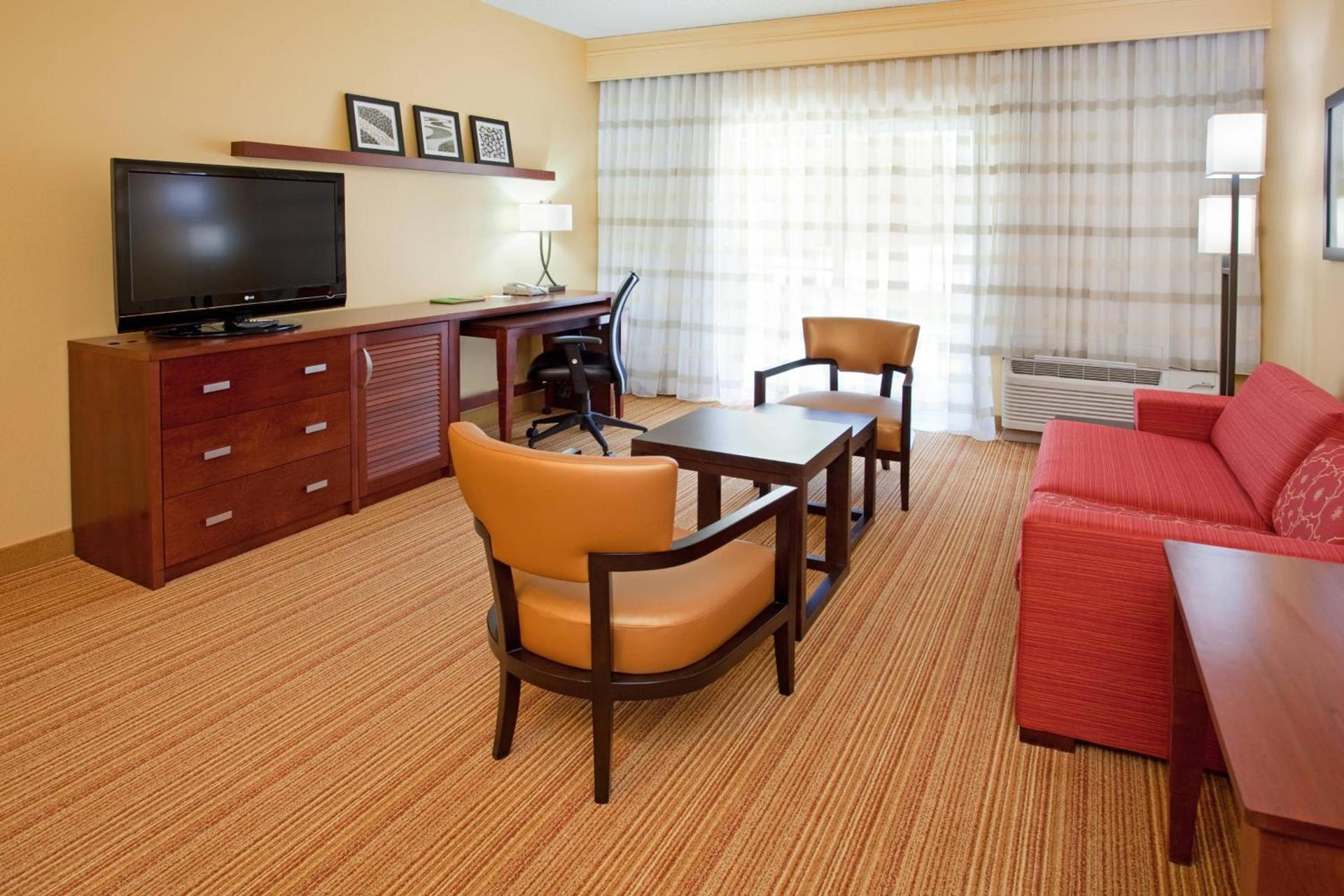 Courtyard Houston The Woodlands photo 11