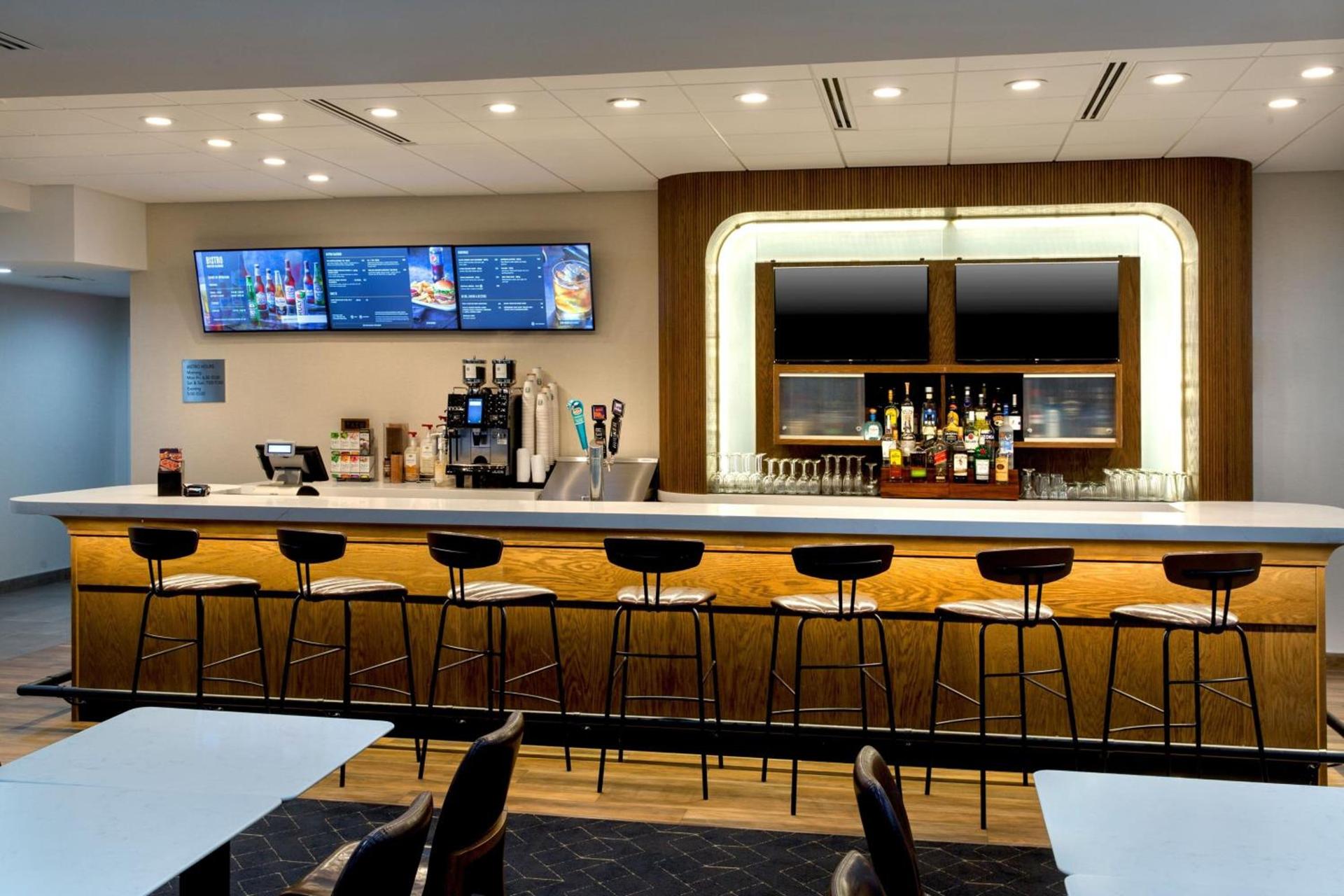 Courtyard by Marriott New Haven Orange photo 14