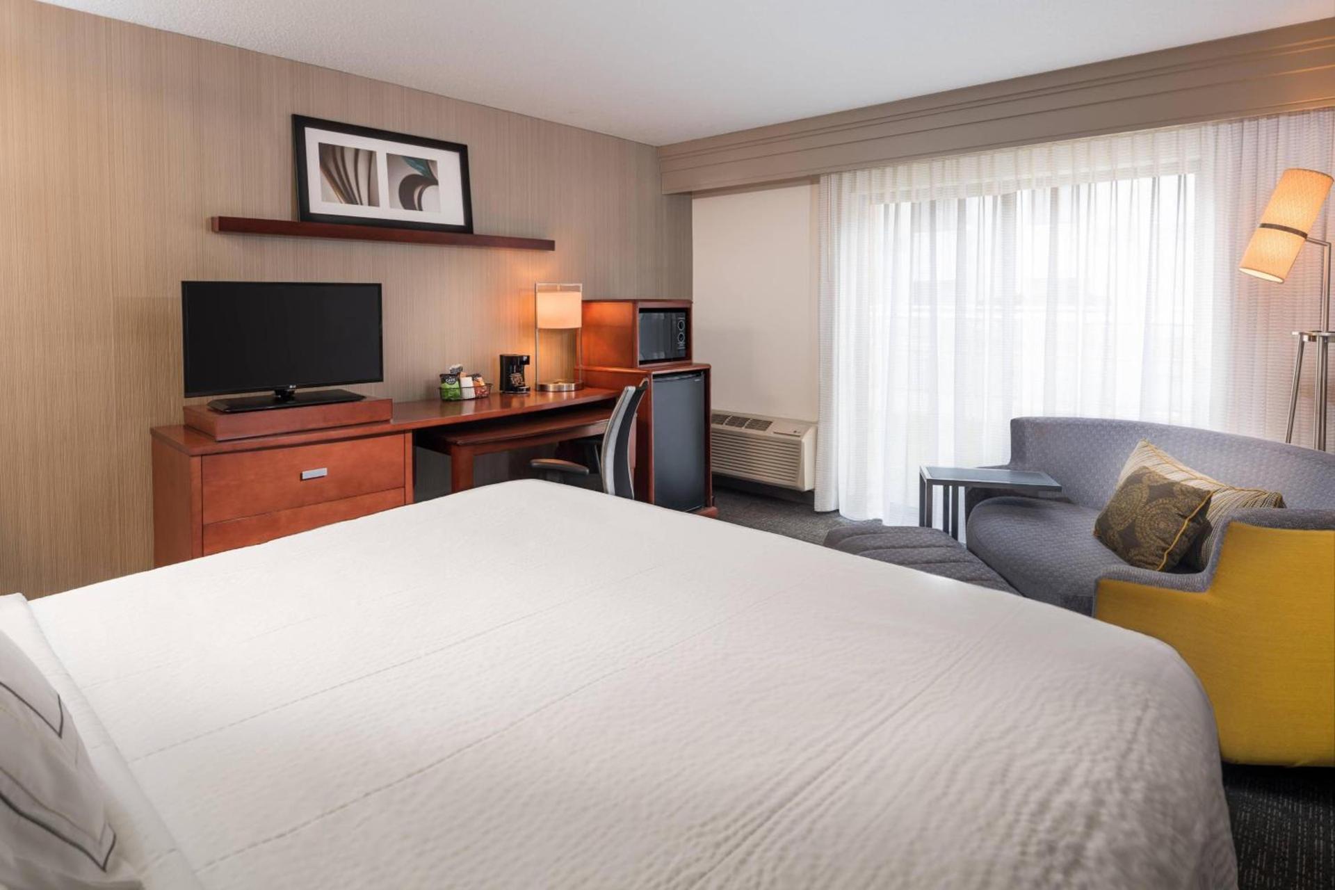 Courtyard by Marriott New Haven Orange photo 5