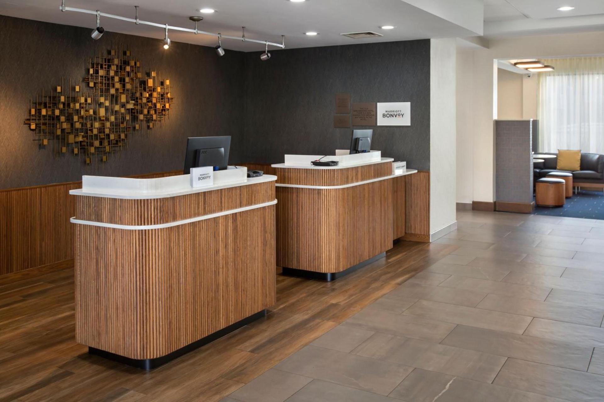 Courtyard by Marriott New Haven Orange photo 2