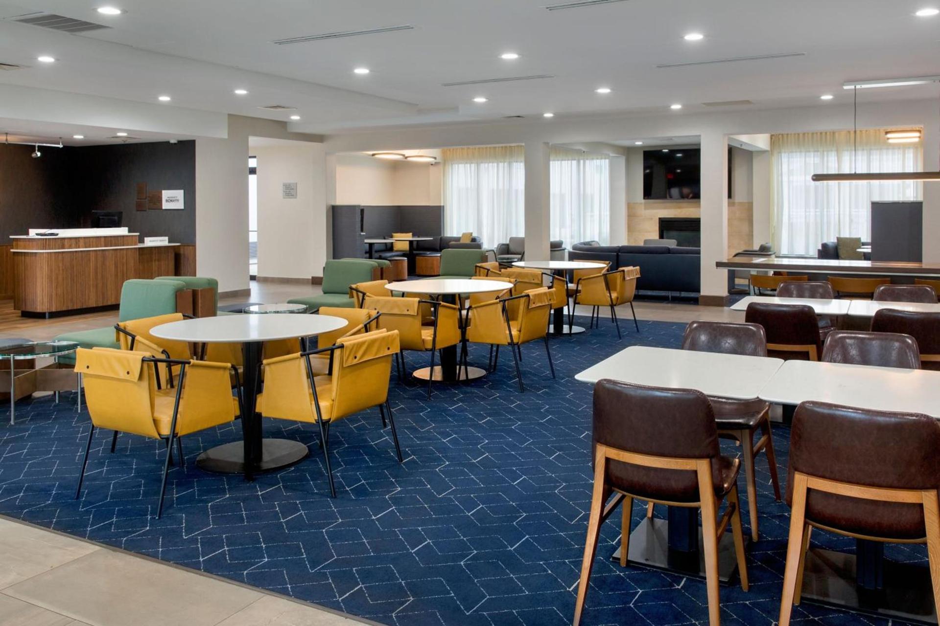 Courtyard by Marriott New Haven Orange photo 26