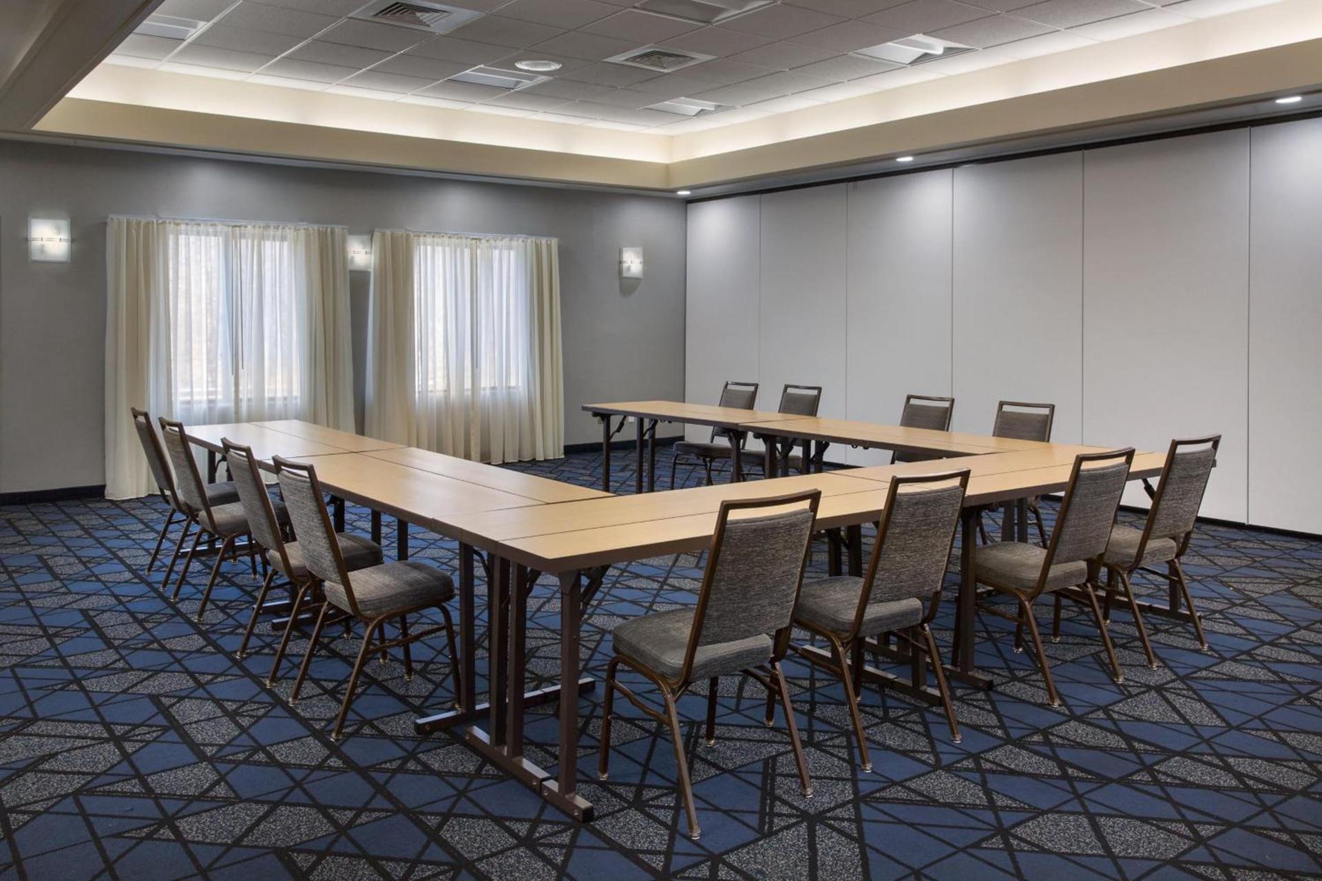 Courtyard by Marriott New Haven Orange photo 24