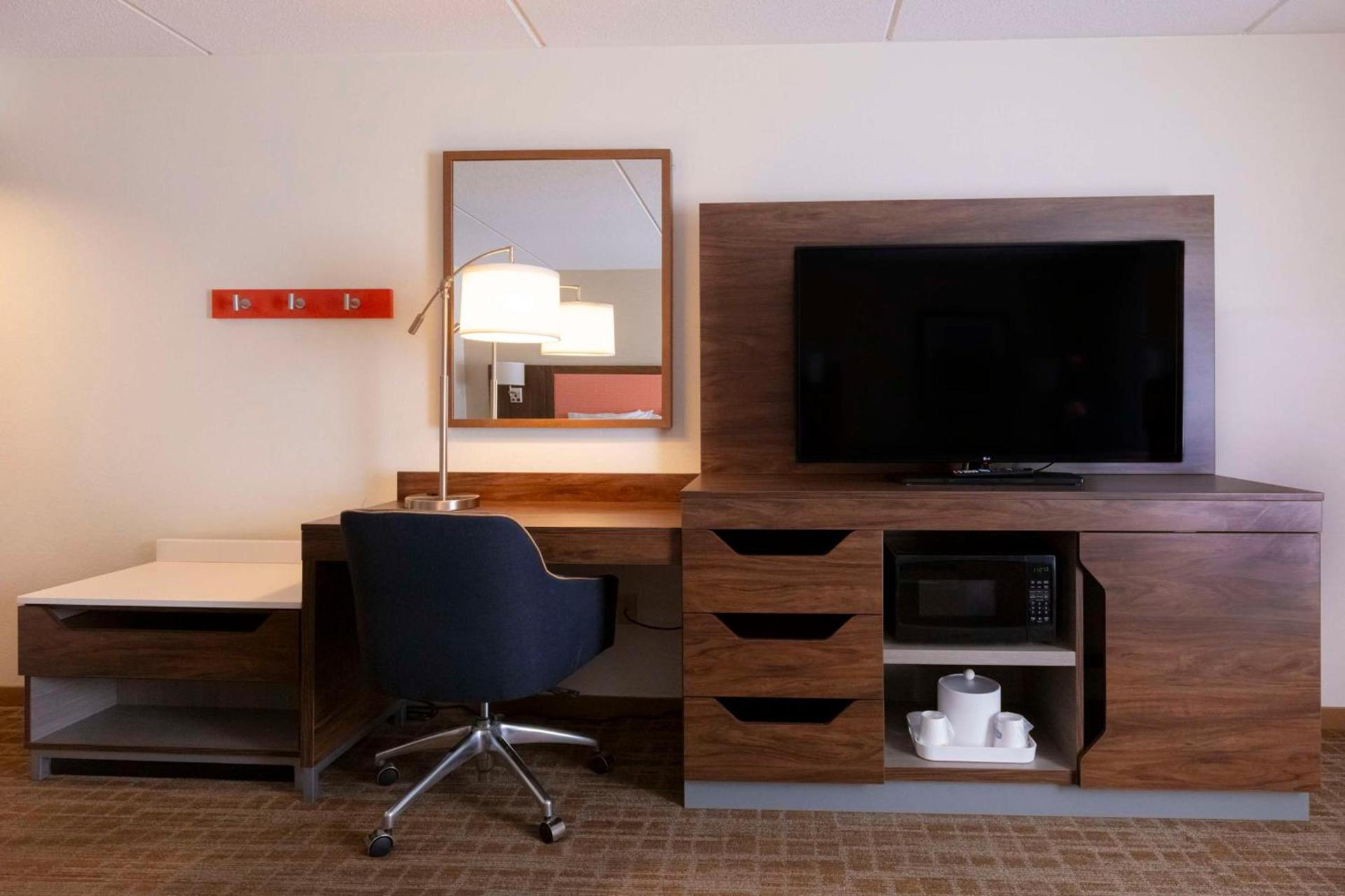 Hampton Inn Scranton at Montage Mountain photo 30