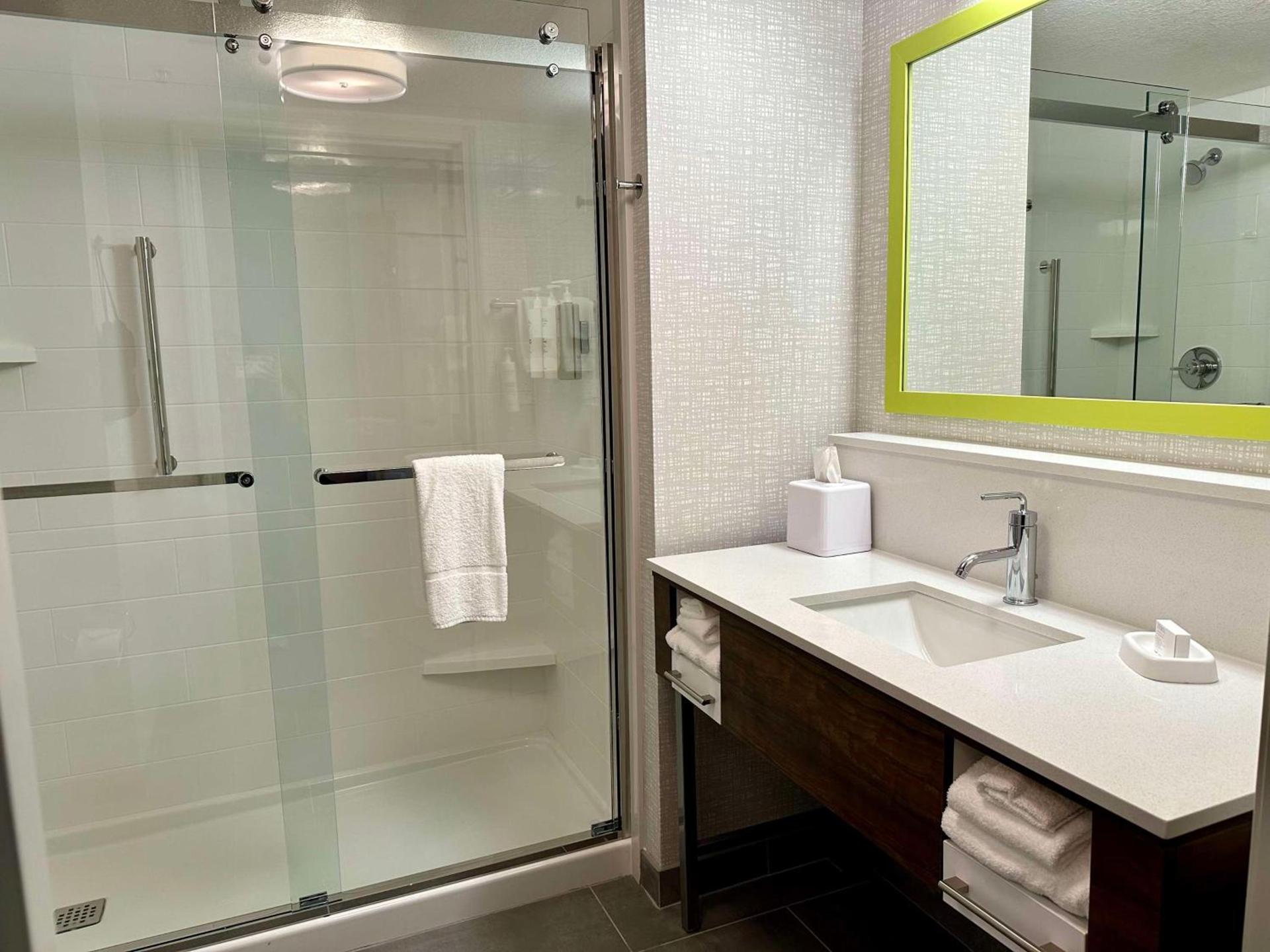 Hampton Inn & Suites Lathrop photo 26
