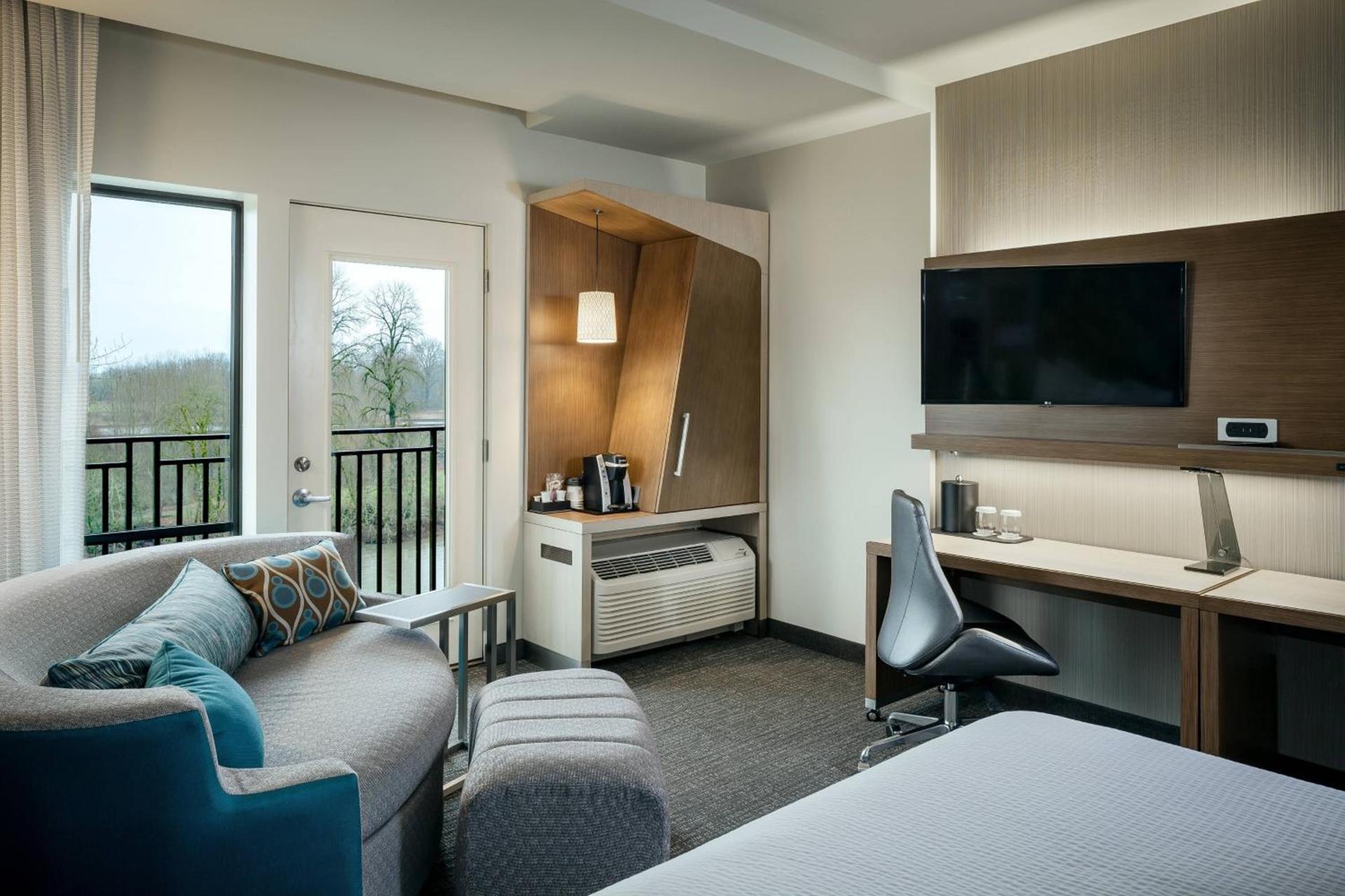 Courtyard by Marriott Corvallis photo 14