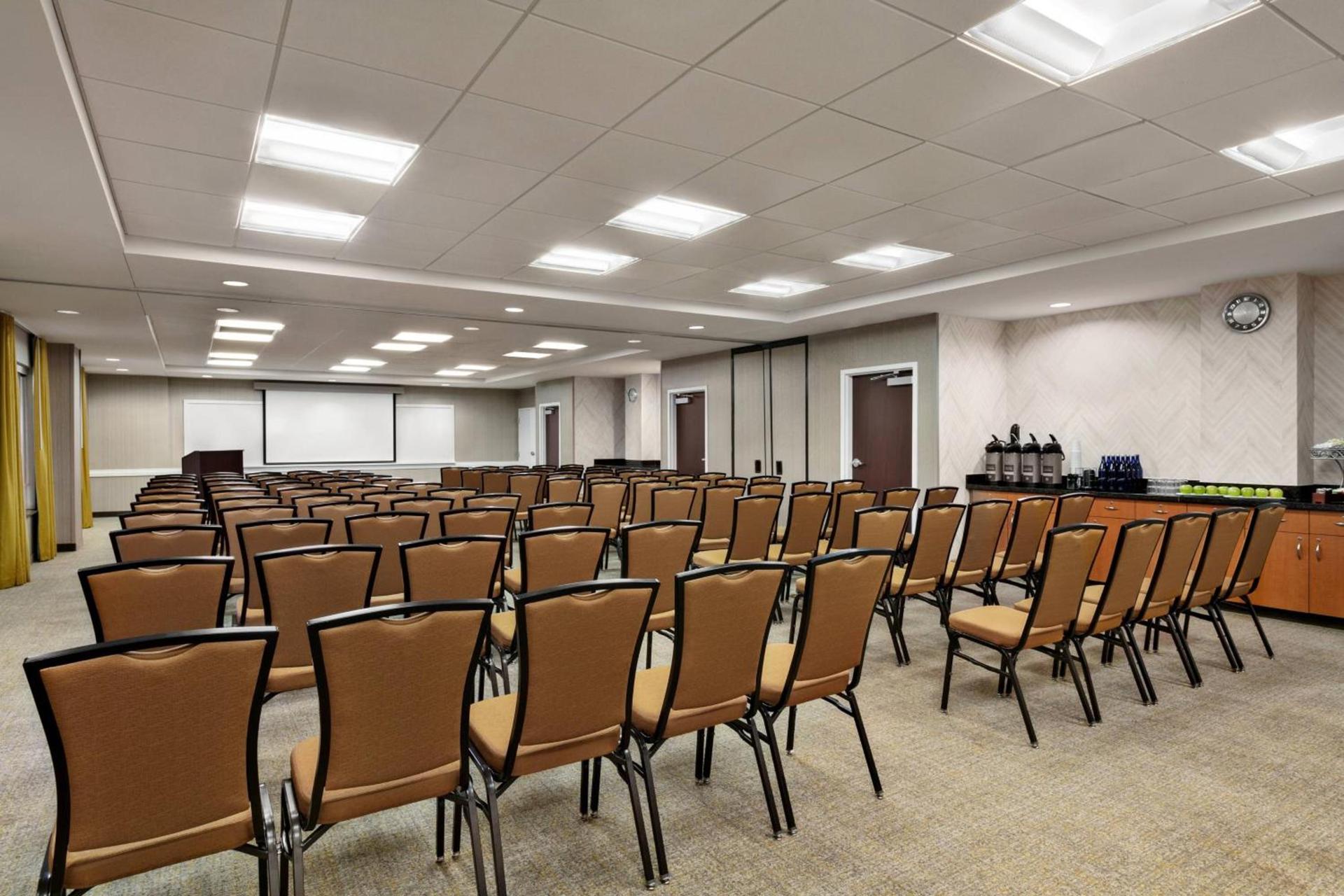 SpringHill Suites Dulles Airport photo 21