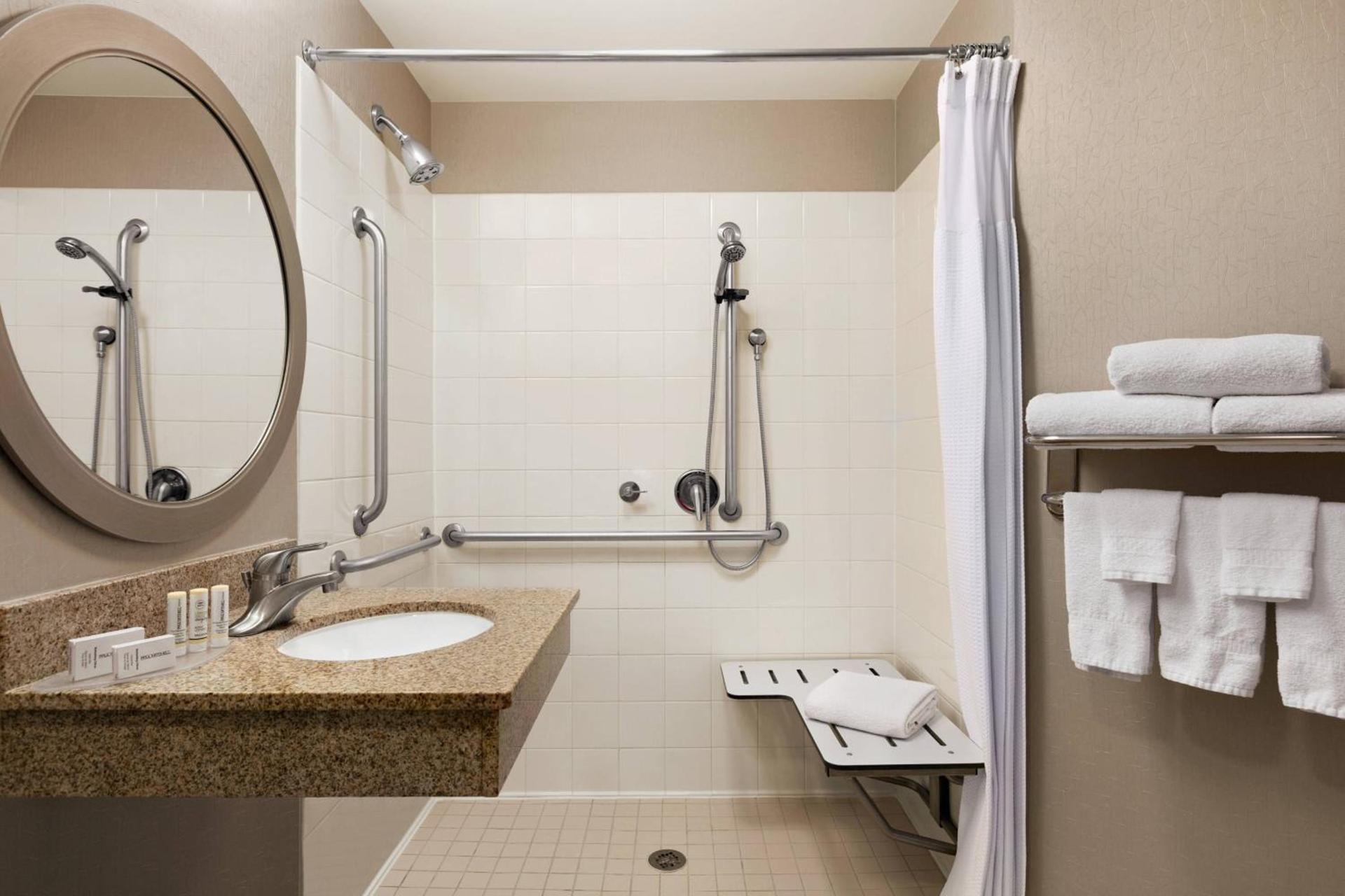 SpringHill Suites Dulles Airport photo 15