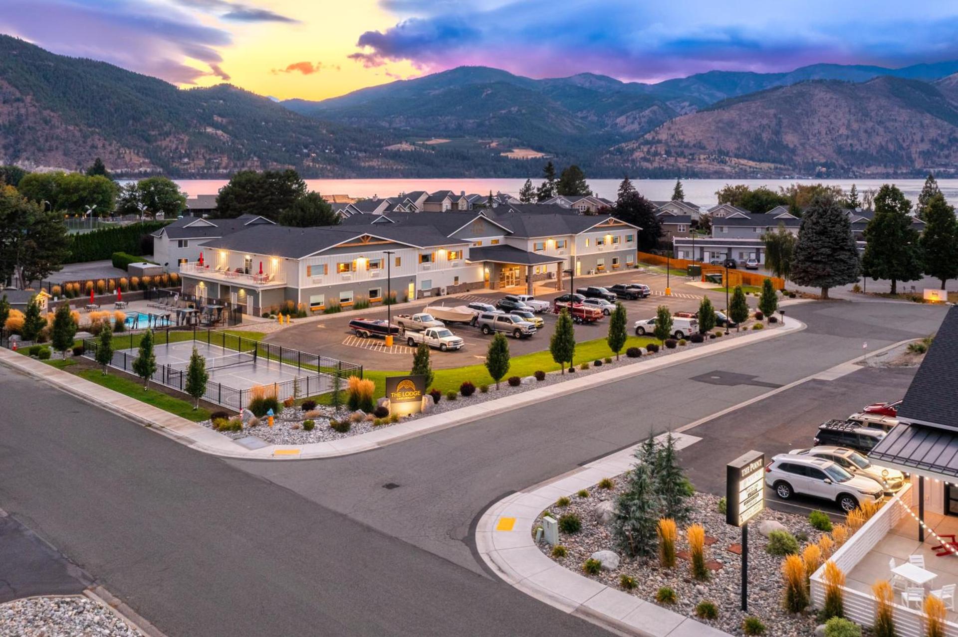 The Lodge Lake Chelan photo 16