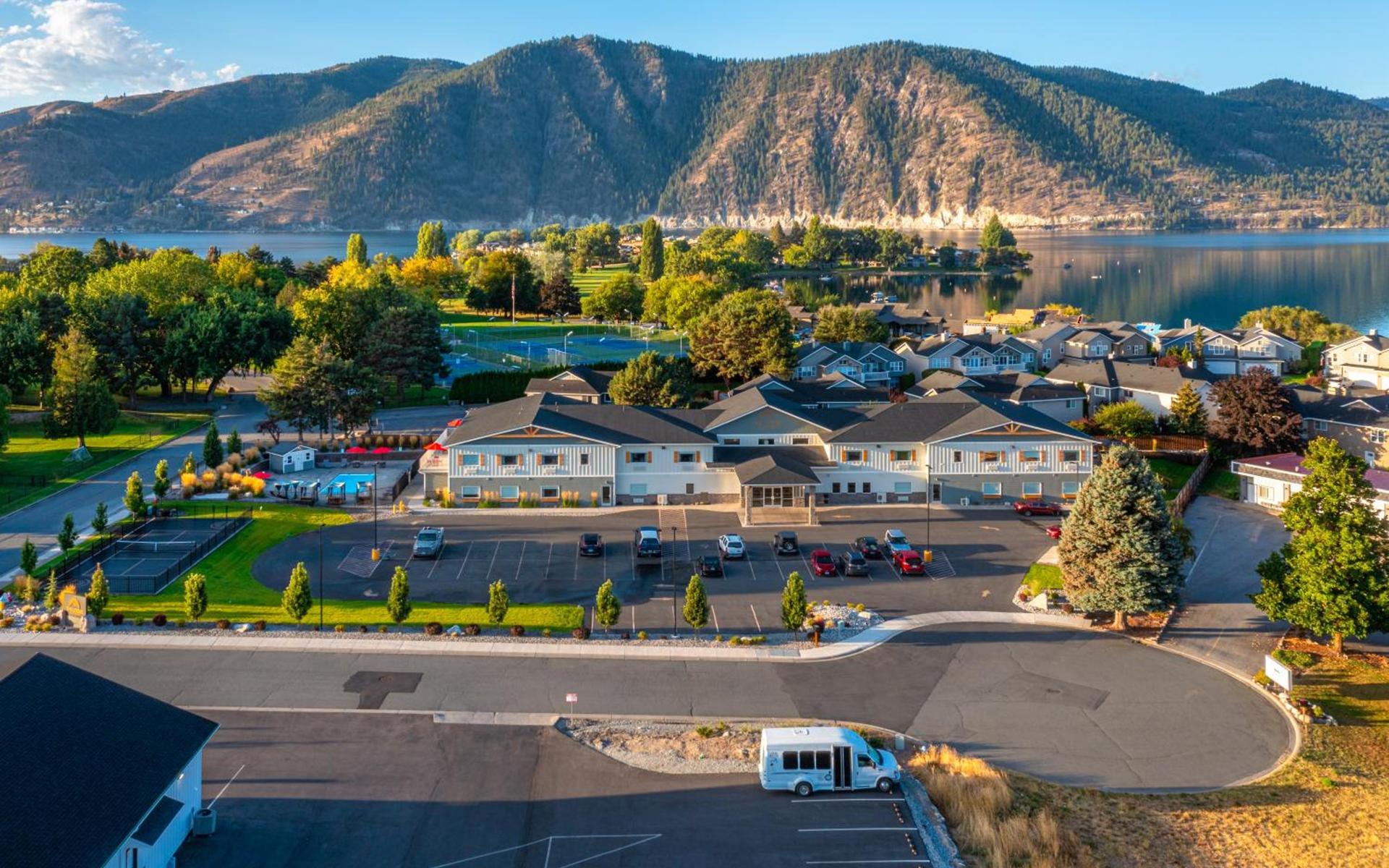 The Lodge Lake Chelan photo 24