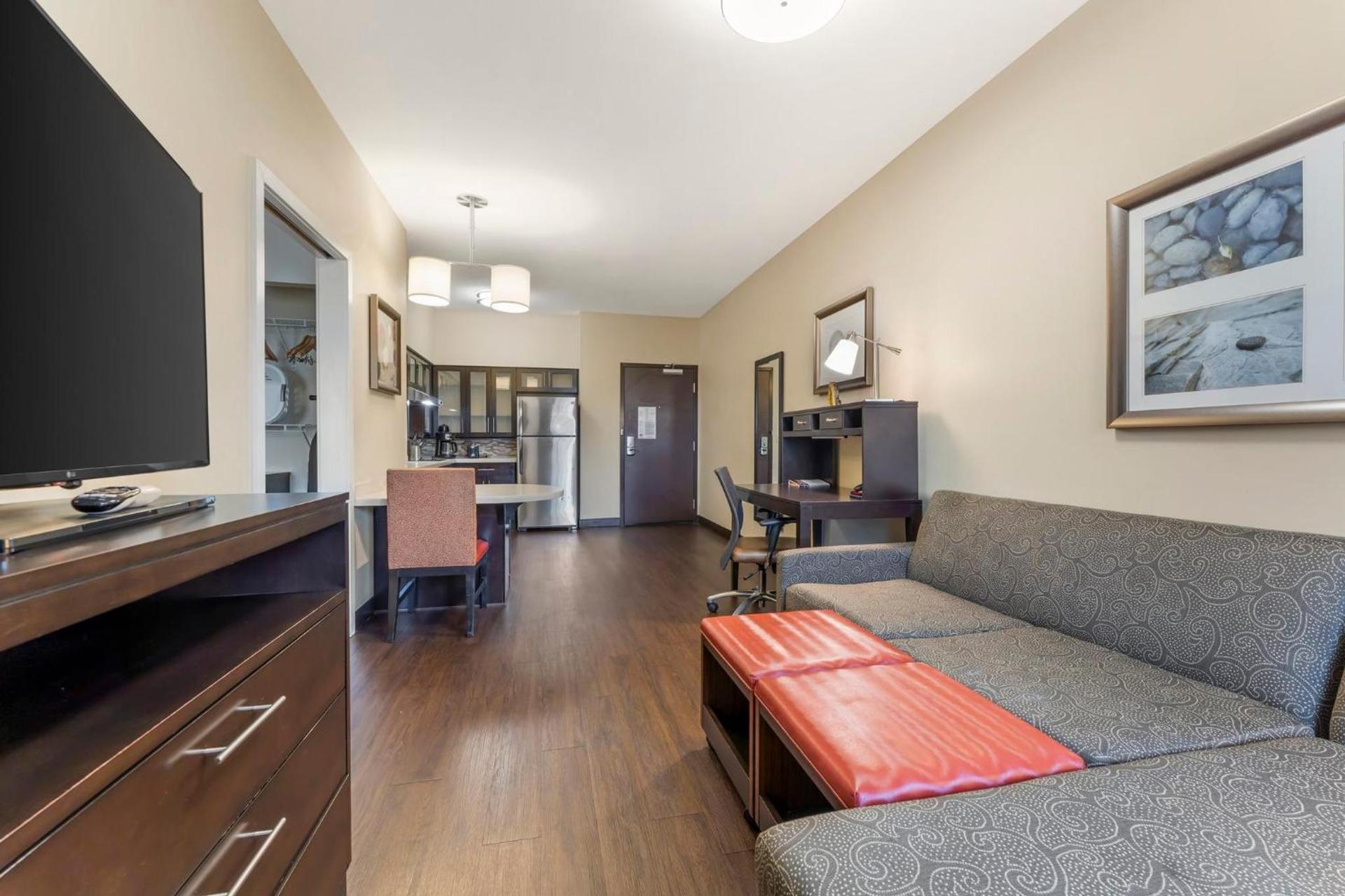 Staybridge Suites - Pittsburgh-Cranberry Township by IHG photo 27