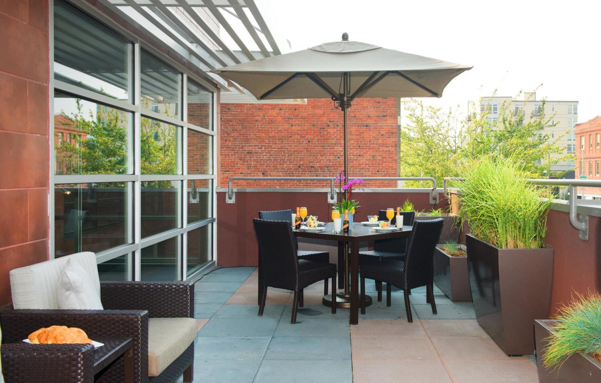 Courtyard by Marriott Seattle Everett Downtown photo 3