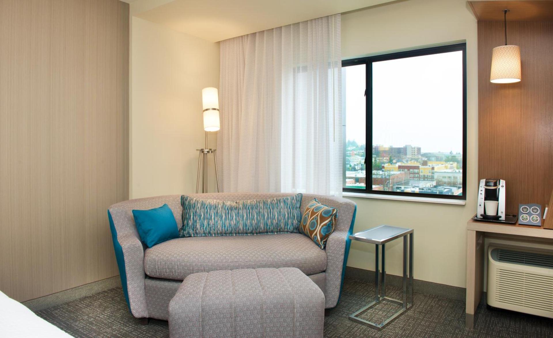 Courtyard by Marriott Seattle Everett Downtown photo 18