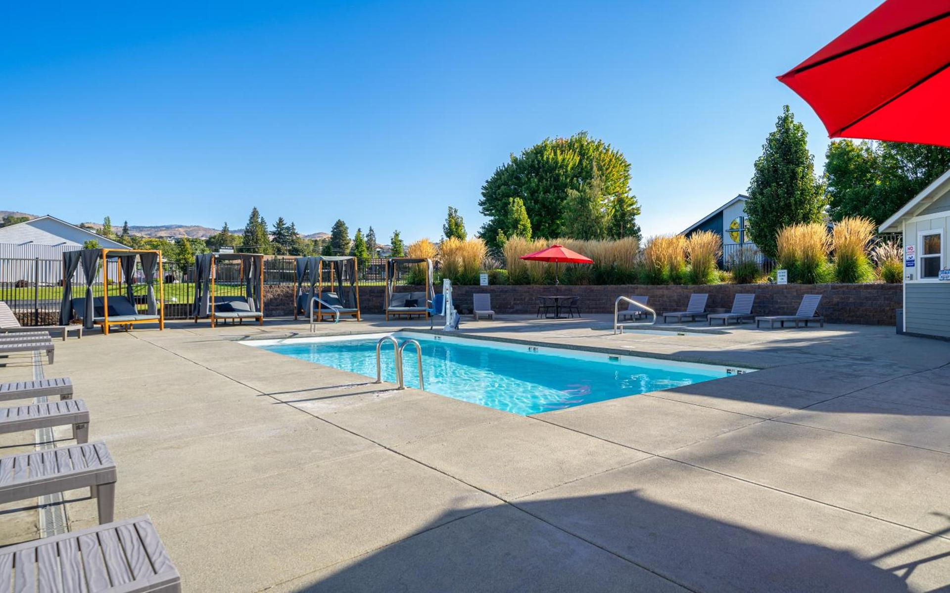 The Lodge Lake Chelan photo 35