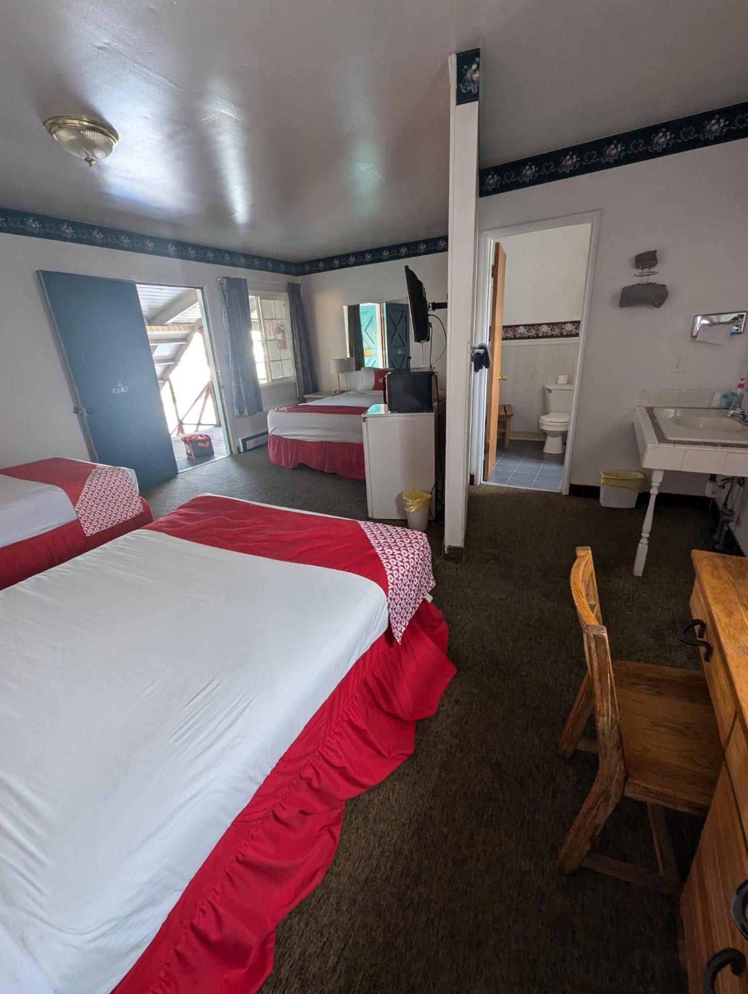 Silver Spur Motel photo 6