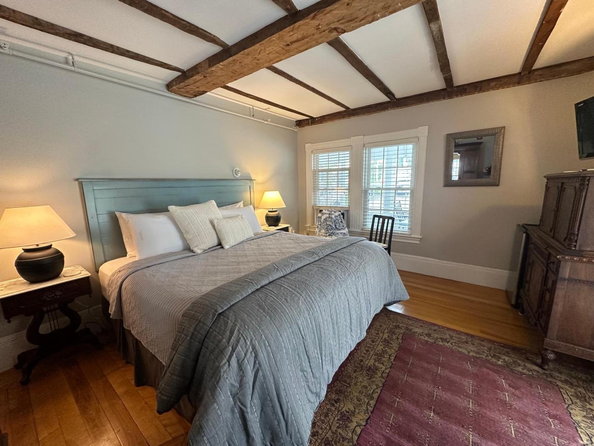 Abalonia Inn photo 19