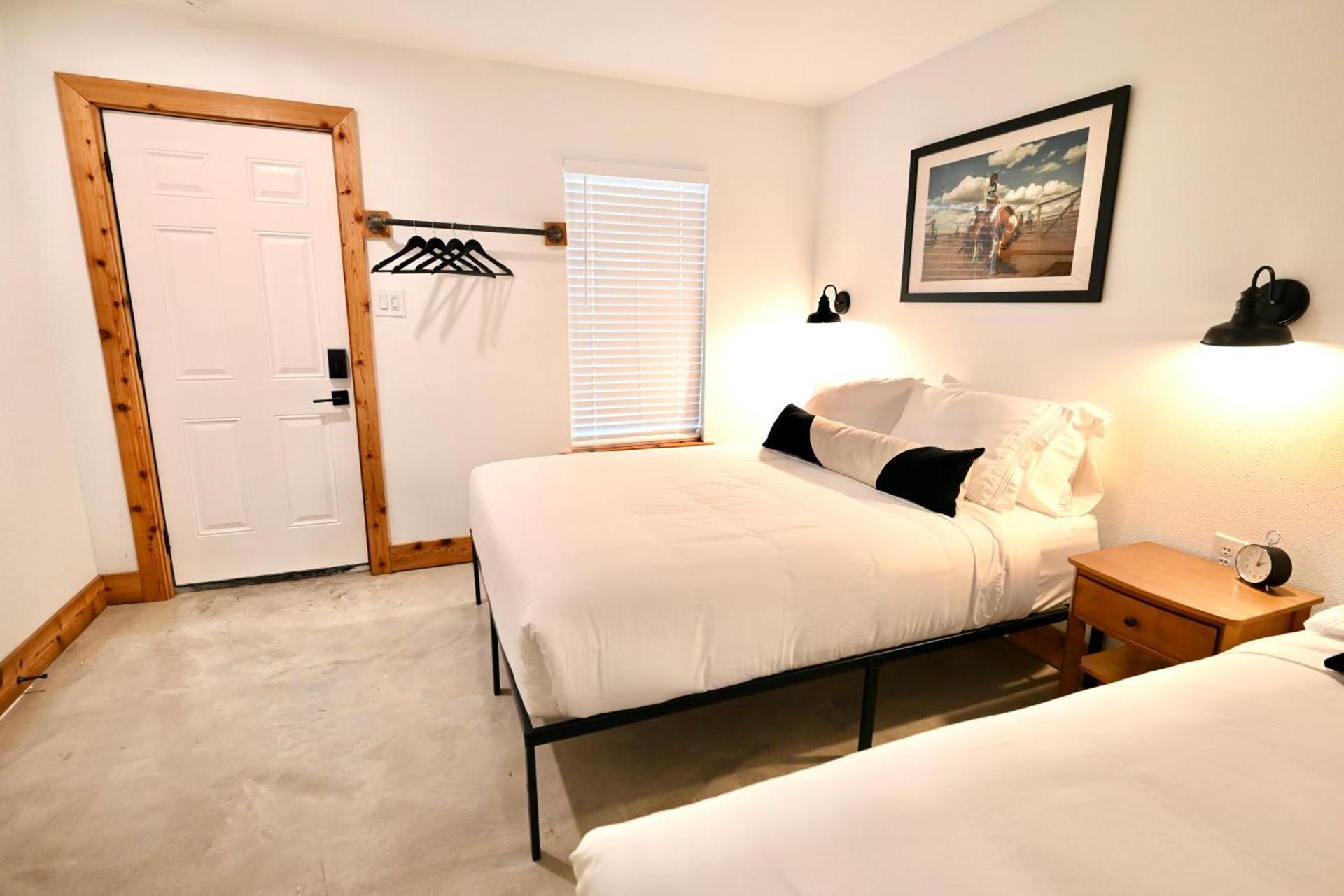 Blanco County Inn & Guesthouses photo 73