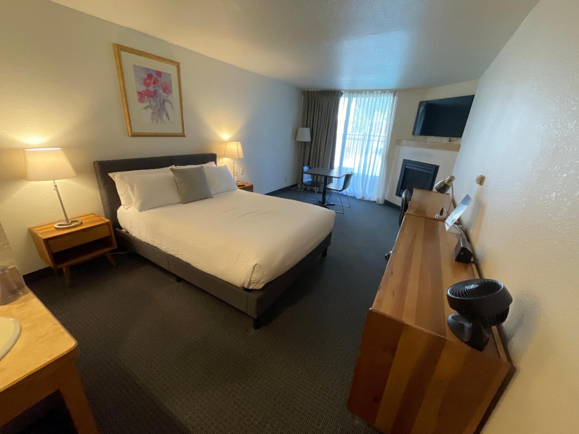 Firelite Lodge photo 2