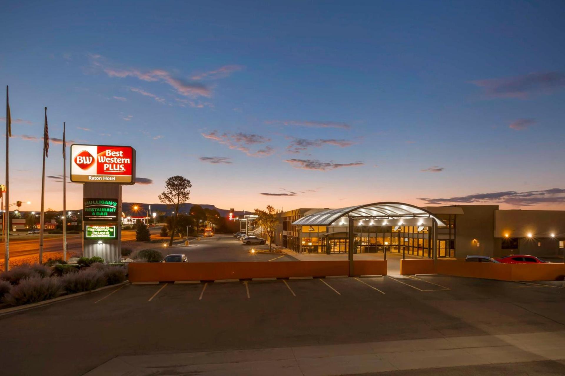 Best Western Plus Raton Hotel photo 11