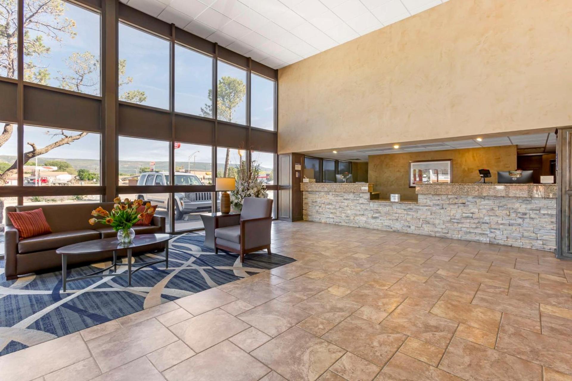 Best Western Plus Raton Hotel photo 12