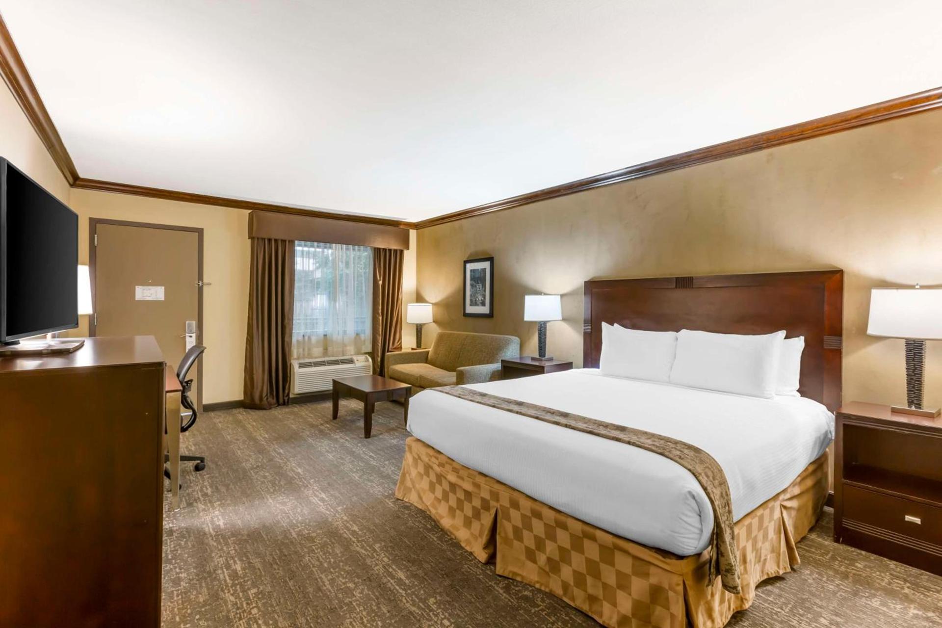 Best Western Plus Raton Hotel photo 17