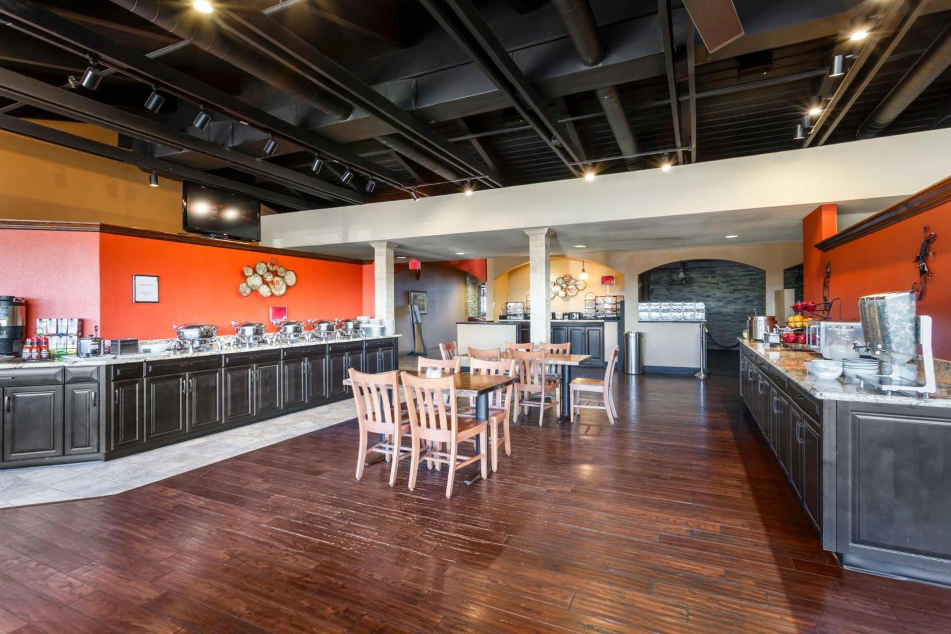Best Western Plus Raton Hotel photo 39