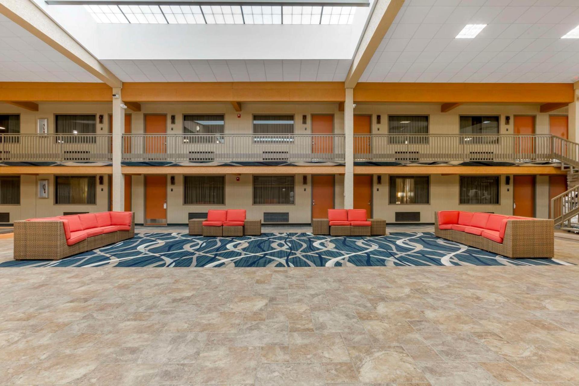 Best Western Plus Raton Hotel photo 45
