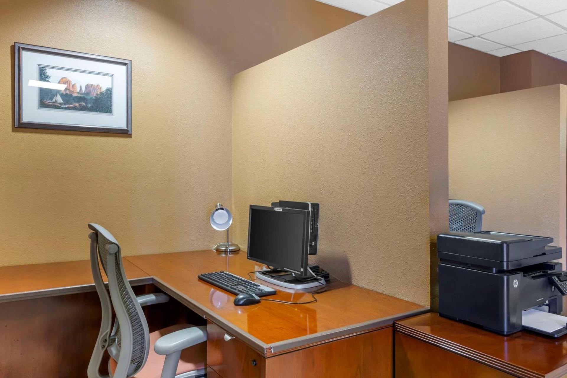 Best Western Plus Raton Hotel photo 47