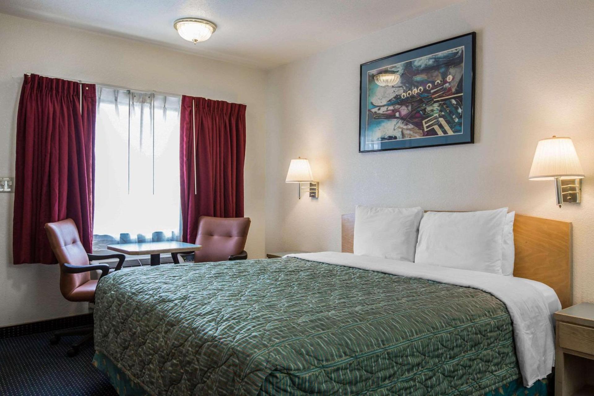 Rodeway Inn Beaumont photo 9